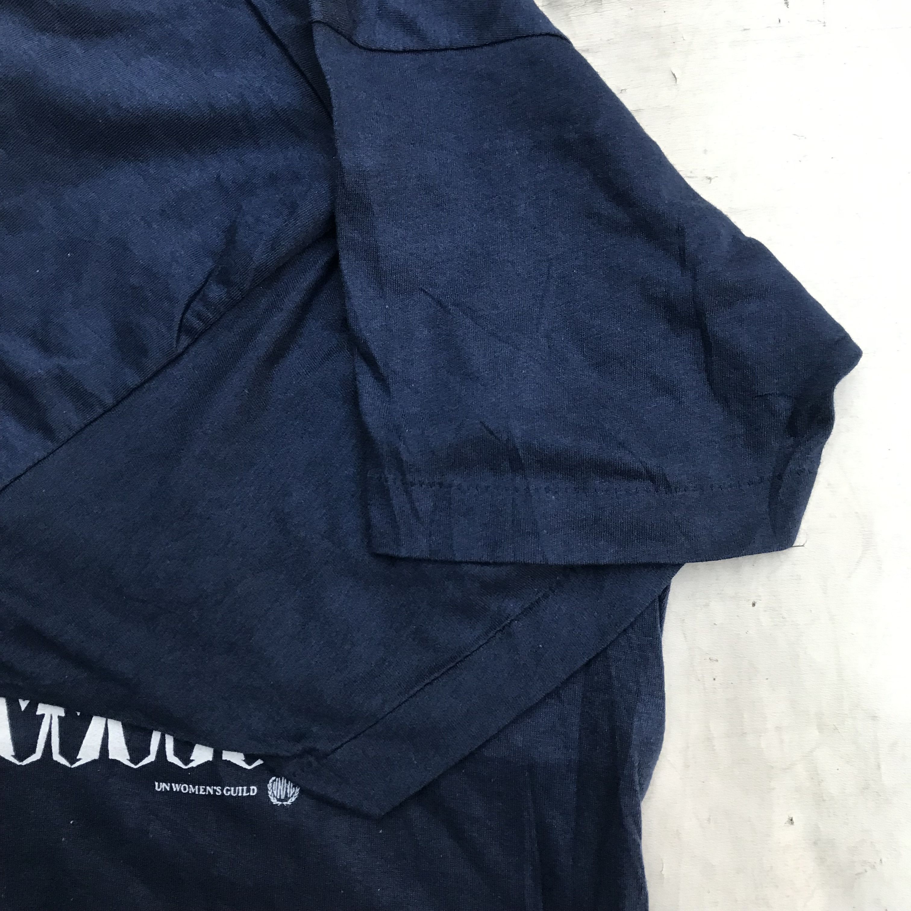 Vintage Vintage 90s Tshirt United Nations 50:50 Material Single stit Size US M / EU 48-50 / 2 - 4 Thumbnail