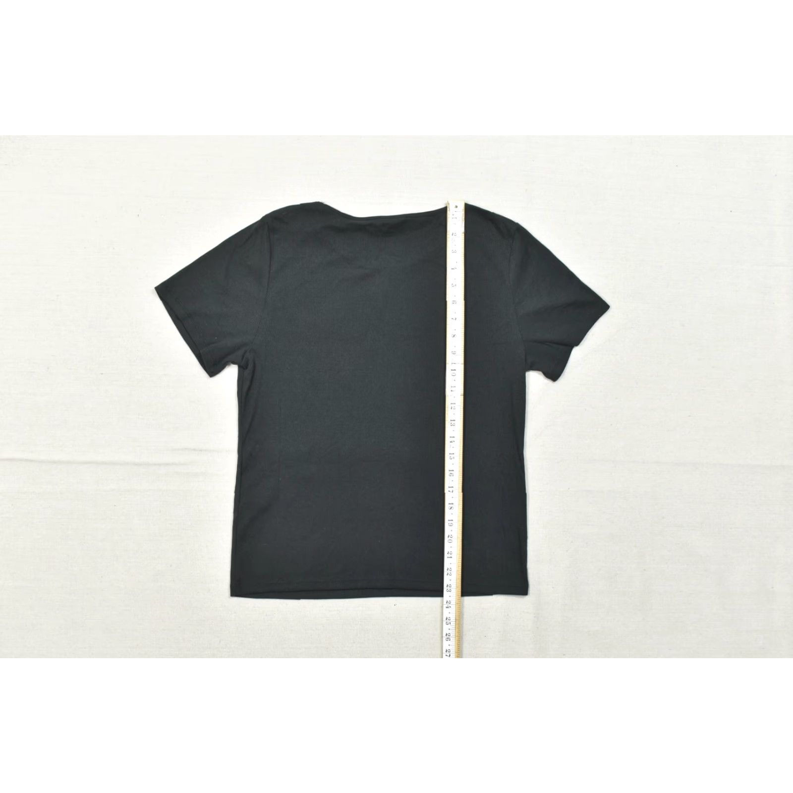 Levi's VINTAGE? No. Levi's Women XL Black Ribbed Short Sleeve Crew Neck Tee Slim Fit All-Day Shirt Size 40" / US 18 - 5 Thumbnail