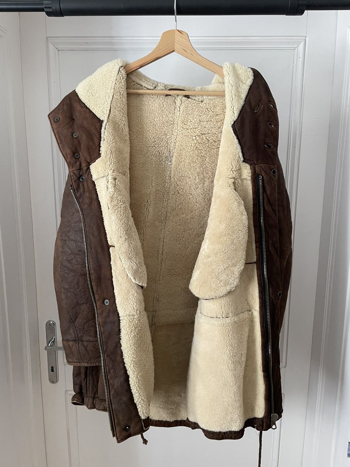 Emporio Armani ‘92 EA Shearling Arctic Hunter Parka Vintage Jacket Coat Size US L / EU 52-54 / 3 - 2 Thumbnail