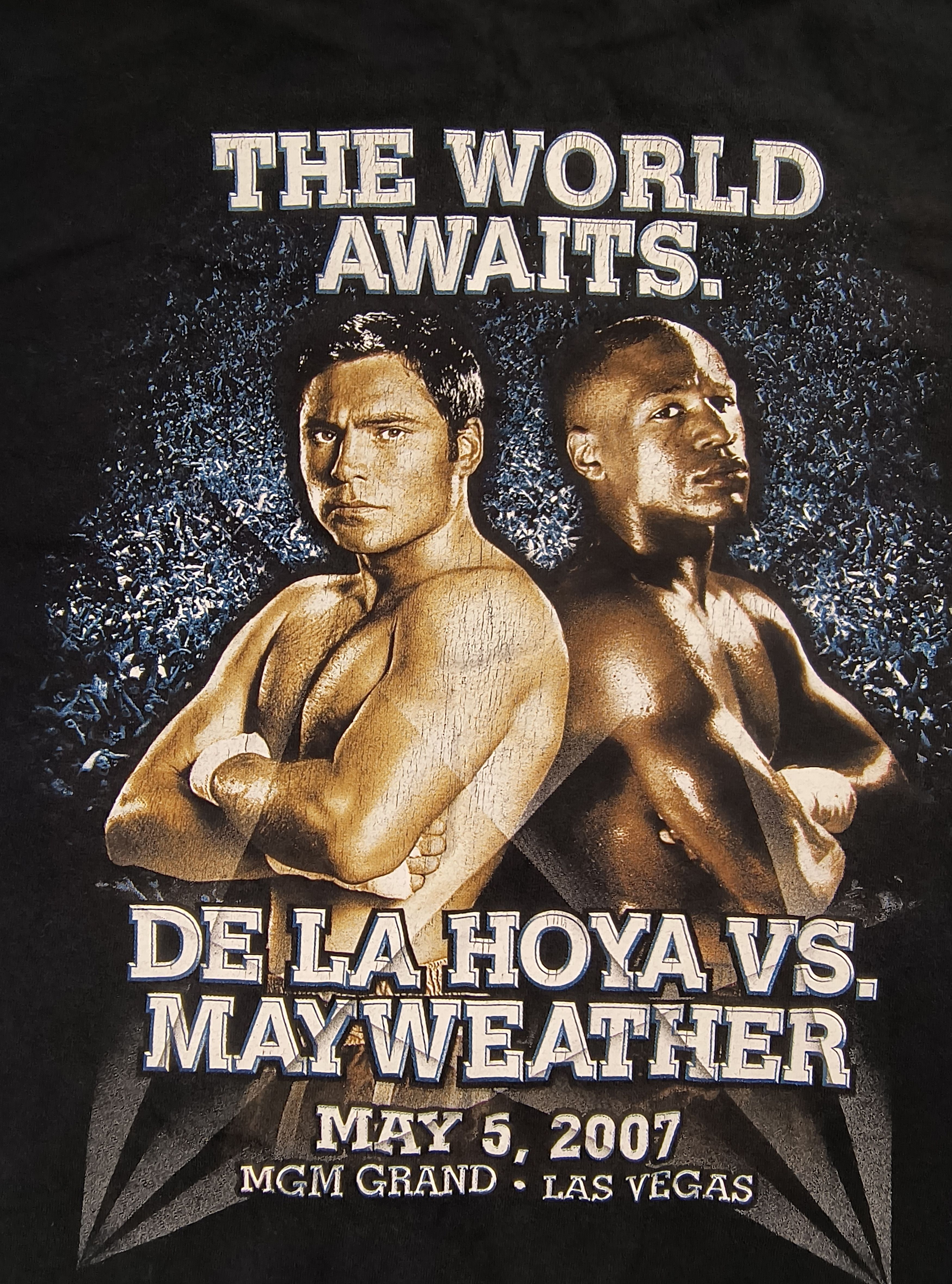 Gildan Y2K De La Hoya vs Mayweather 2007 tee Size US XXL / EU 58 / 5 - 1 Thumbnail