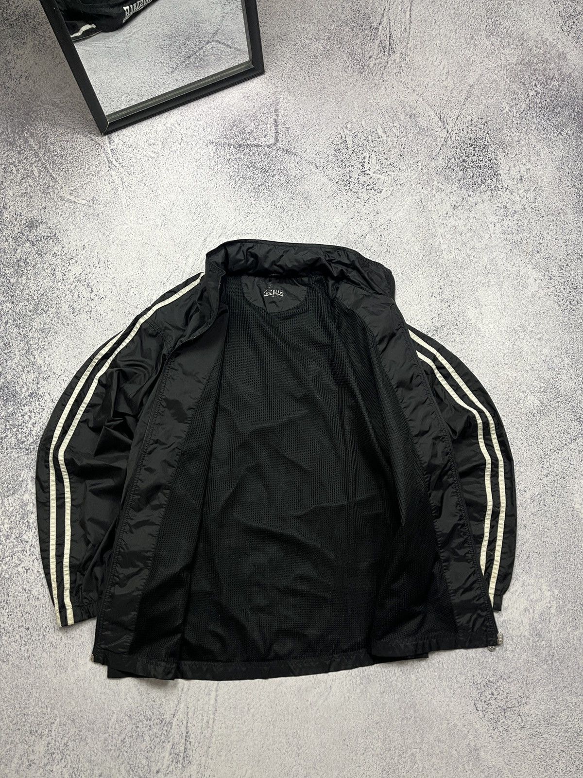 Lonsdale Vintage Lonsdale UK Retro Windbreaker Track Light Jacket Size US L / EU 52-54 / 3 - 15 Thumbnail