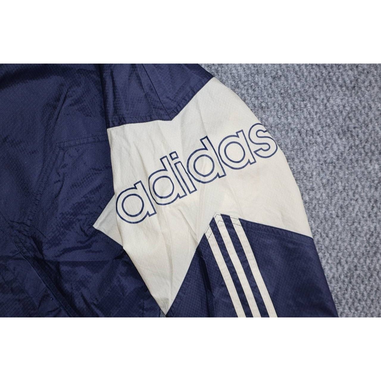Adidas Vintage 80s ADIDAS D8 F192 Windbreaker Blue Jacket Men's Size US L / EU 52-54 / 3 - 5 Thumbnail