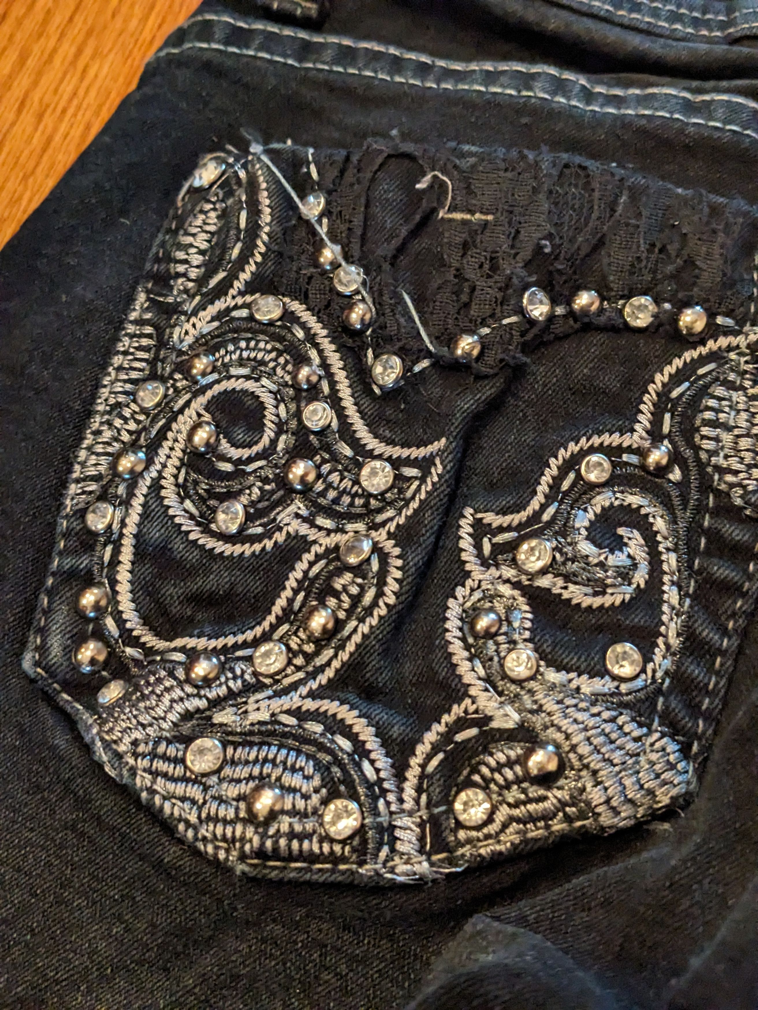 True Religion × Vintage Vintage Y2K True Rock Grunge Punk Bedazzled 9/10 Denim Jeans Size 29" - 3 Thumbnail