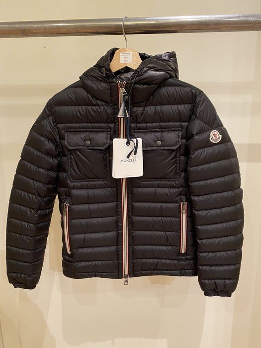 Moncler best sale douret jacket