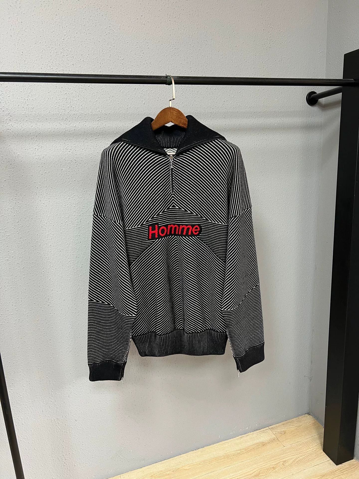 Balenciaga Balenciaga Knit Sweater m Men Size US M / EU 48-50 / 2 - 1 Thumbnail