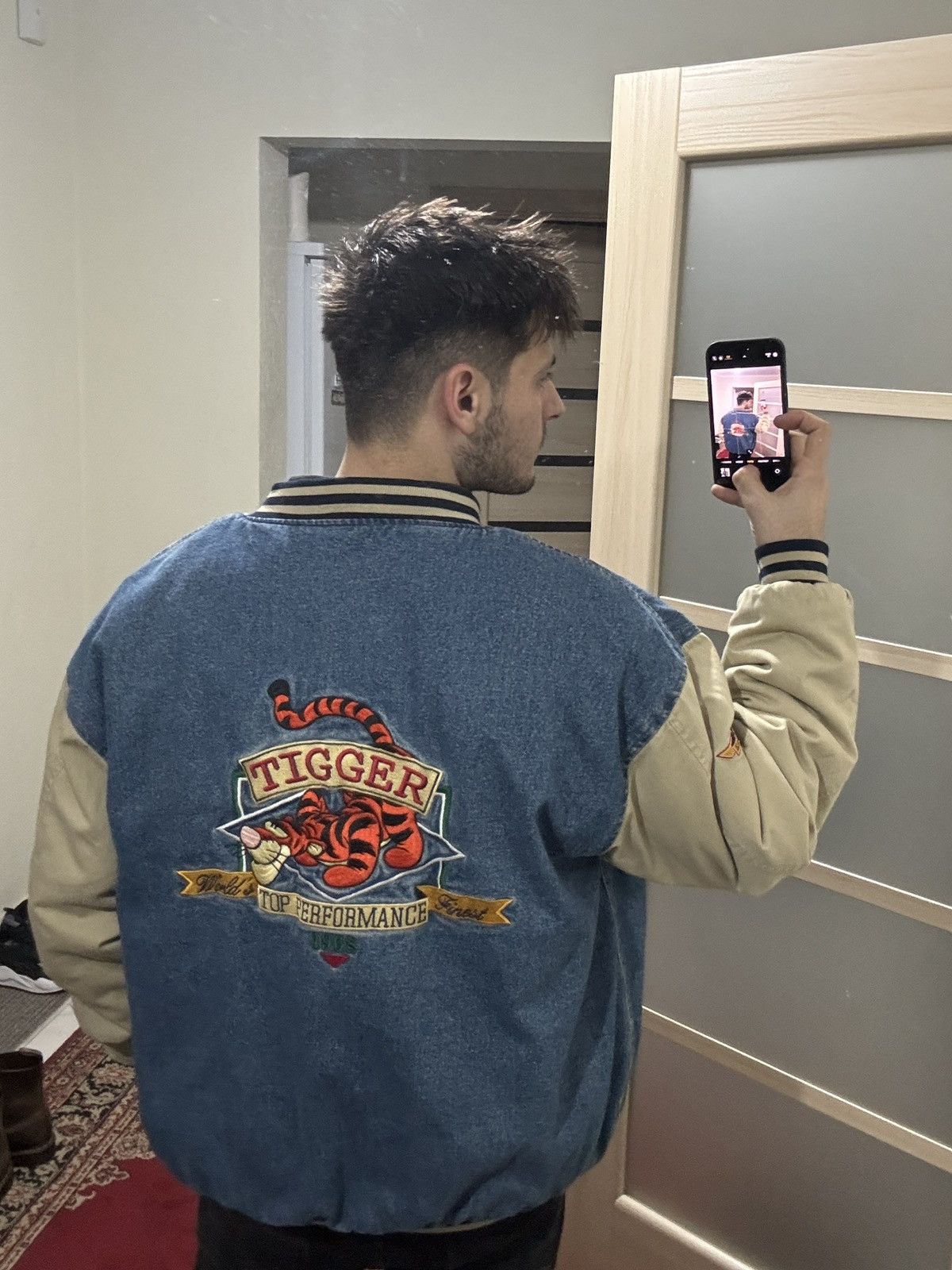 Disney Vintage Disney Tigger Bomber Jacket Size US L / EU 52-54 / 3 - 5 Thumbnail