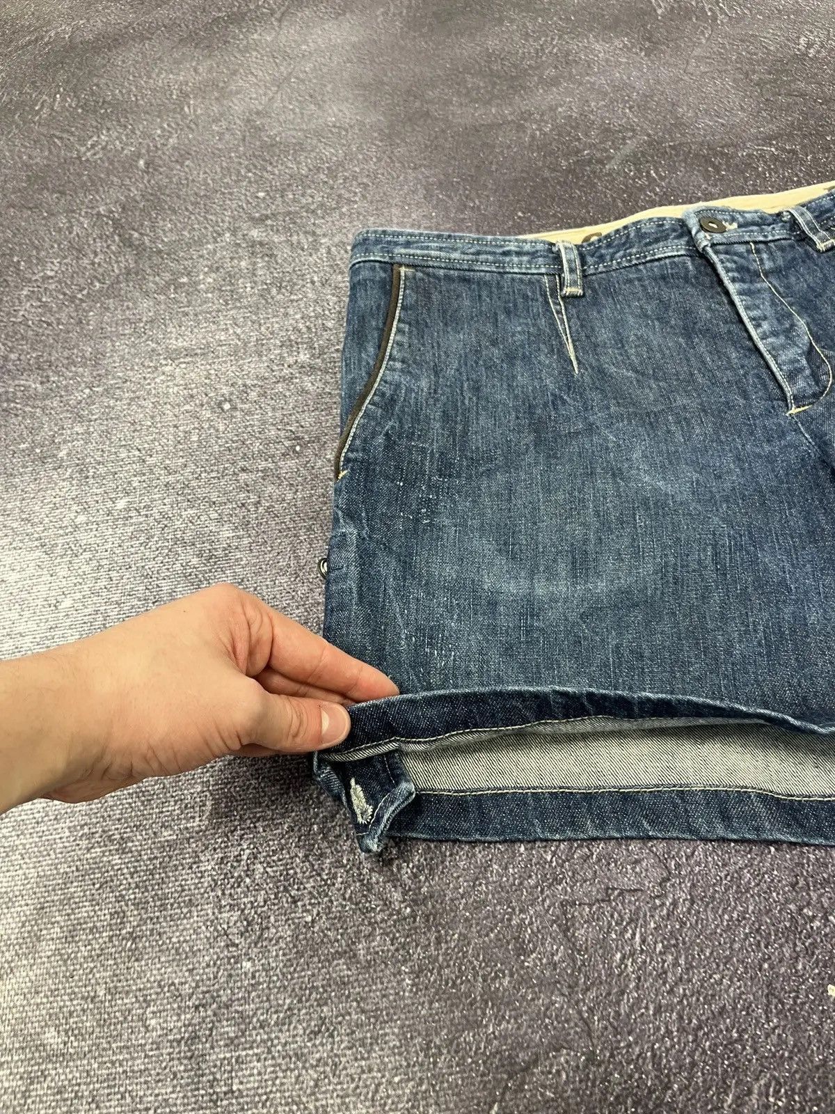 Dolce & Gabbana × Vintage Vintage Dolce & Gabanna Y2K Women's Luxury Mini Denim Shorts Size 34" / US 12 / IT 48 - 4 Thumbnail