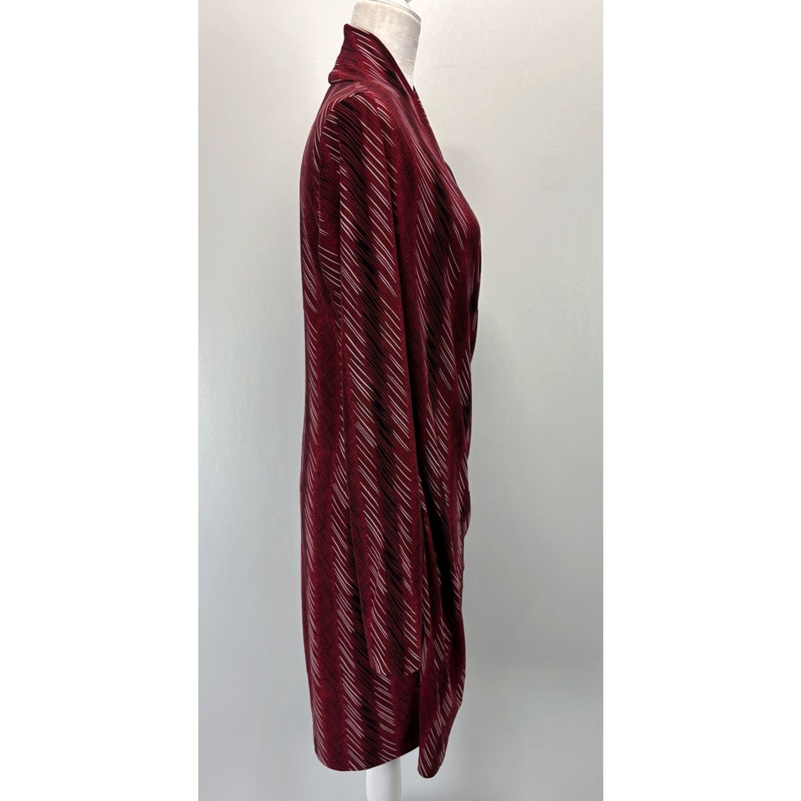 Norma Kamali Norma Kamali Faux Wrap Dress Large Womens Red Long Sleeve Stretch Comfort Size L / US 10 / IT 46 - 4 Thumbnail