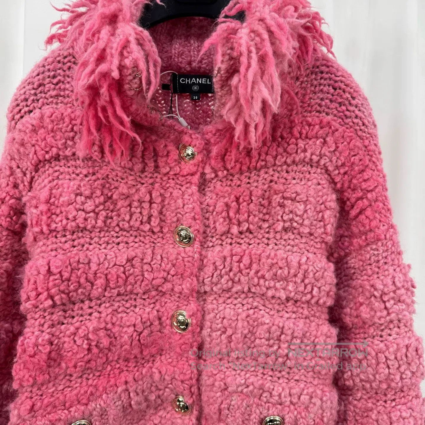 Chanel pink flamingo teddy knit jacket by chanel. Size US M / EU 48-50 / 2 - 3 Thumbnail