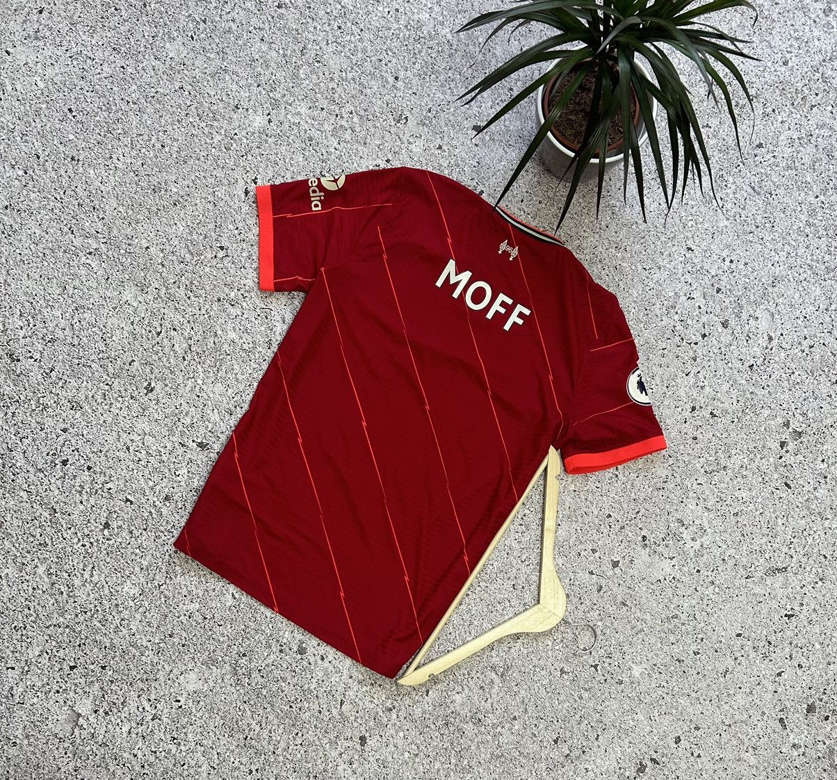Nike × Vintage Nike FC Liverpool 2021 2022 Home Football Soccer Jersey Size US L / EU 52-54 / 3 - 2 Thumbnail