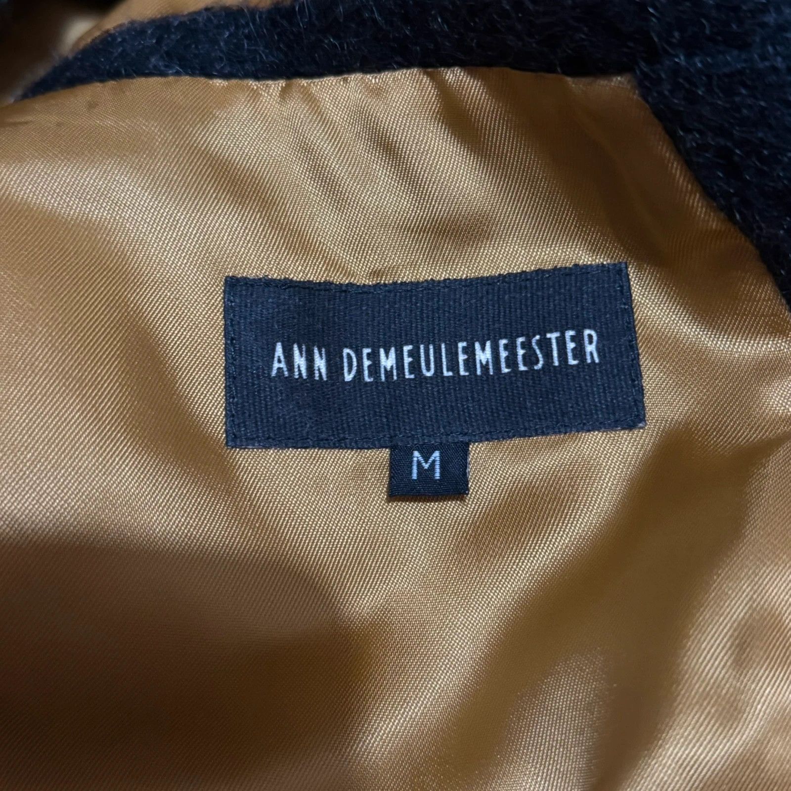 Ann Demeulemeester F/W 2011 Ann Demeulemeester asymmetrical buttons coat Size US S / EU 44-46 / 1 - 7 Thumbnail