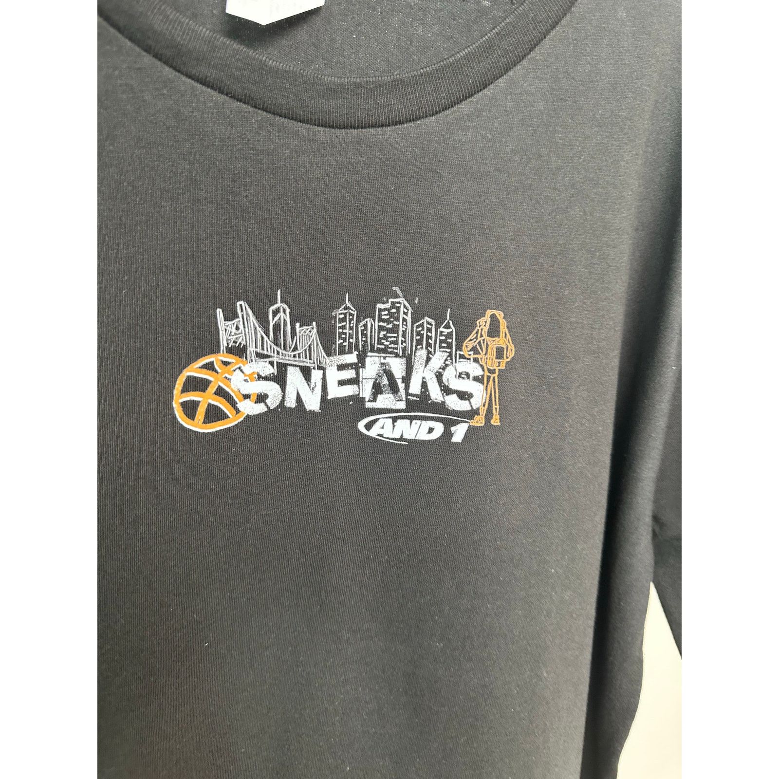 Other Special Sneaks Movie Release T-Shirt - Size L - New Size US L / EU 52-54 / 3 - 3 Thumbnail