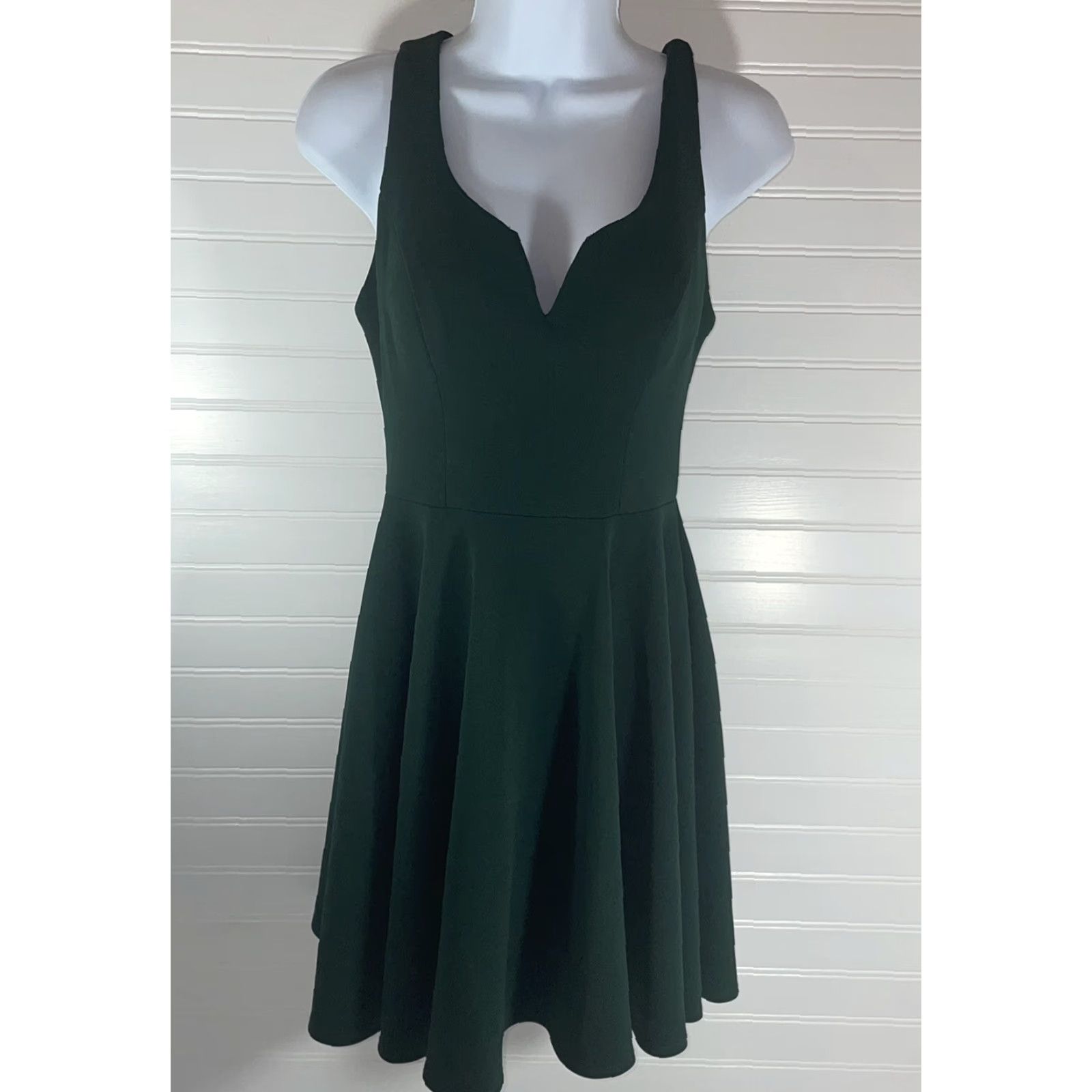 Vintage VINTAGE B Darlin Women Dress Sleeveless Green V-Neck Peak A Boo Back 3/4 Size XS / US 0-2 / IT 36-38 - 2 Thumbnail