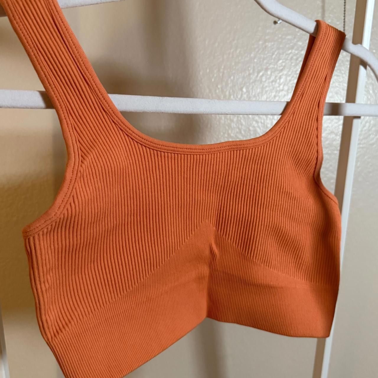Designer orange matching sports bra and legging shorts set Size ONE SIZE - 2 Thumbnail