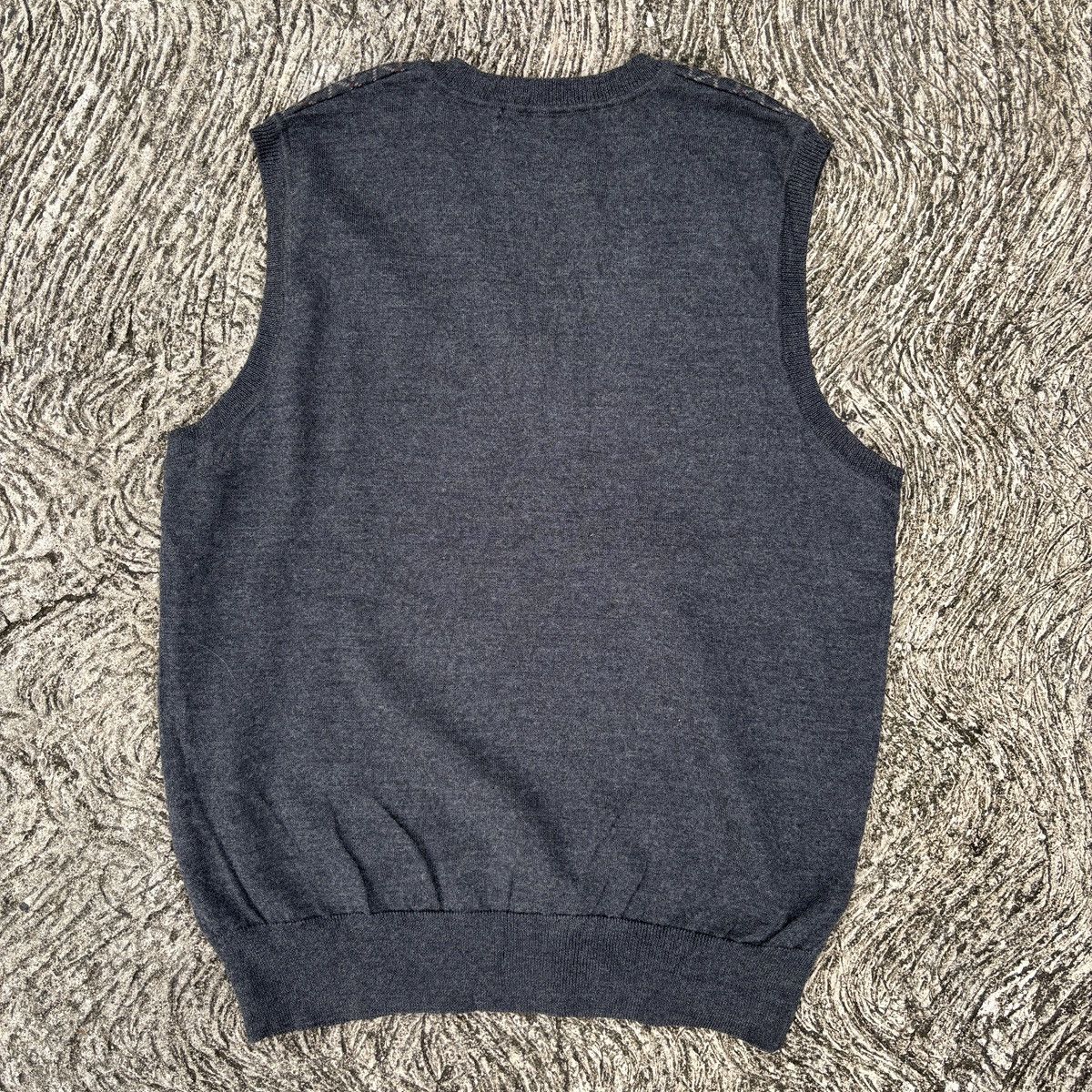 Yves Saint Laurent Vintage Yves Saint Laurent knit vest Size US L / EU 52-54 / 3 - 6 Thumbnail