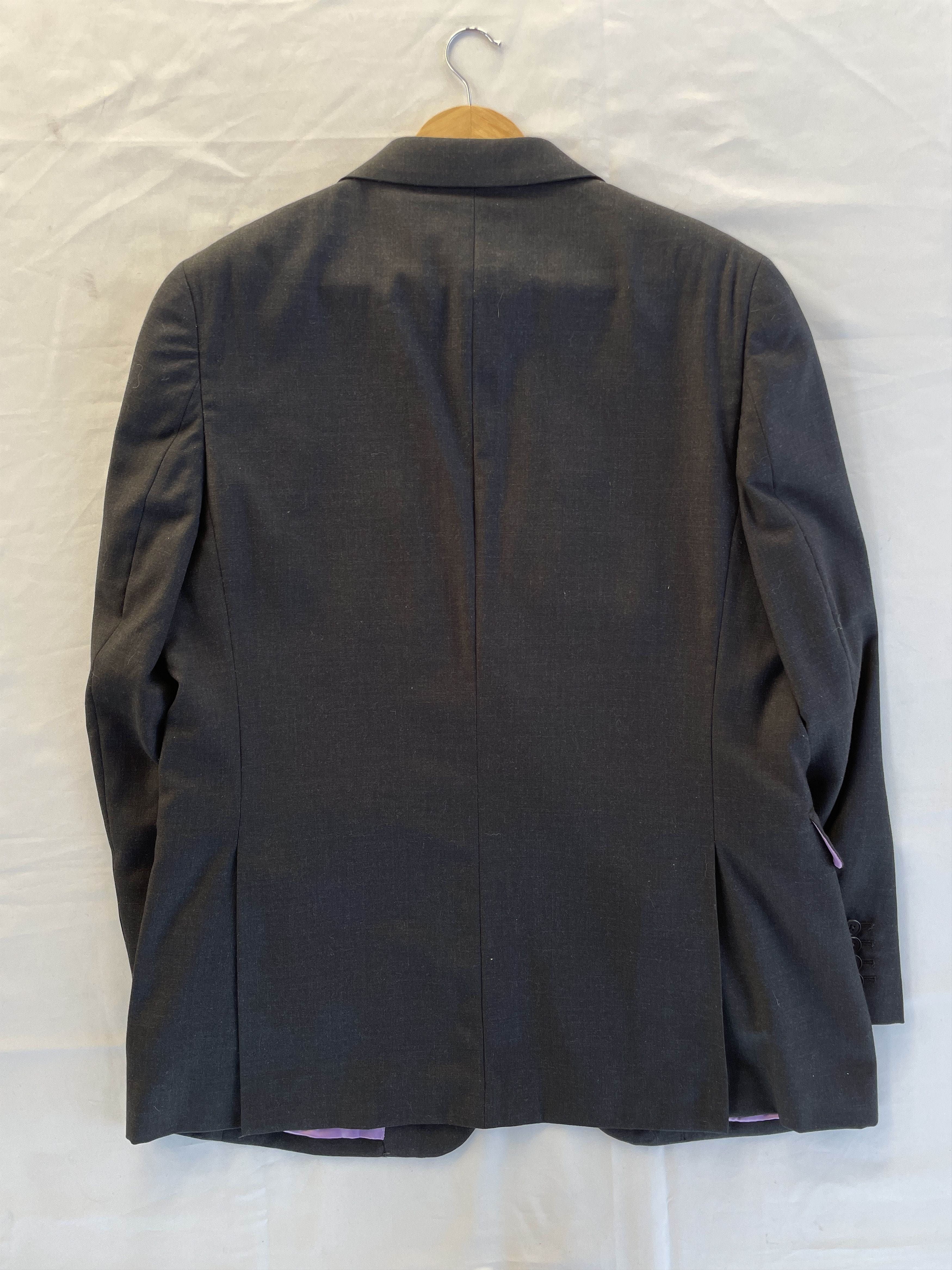 Charles Tyrwhitt Charles Tyrwhitt Solid Charcoal Gray Wool Suit Size 42R - 3 Thumbnail