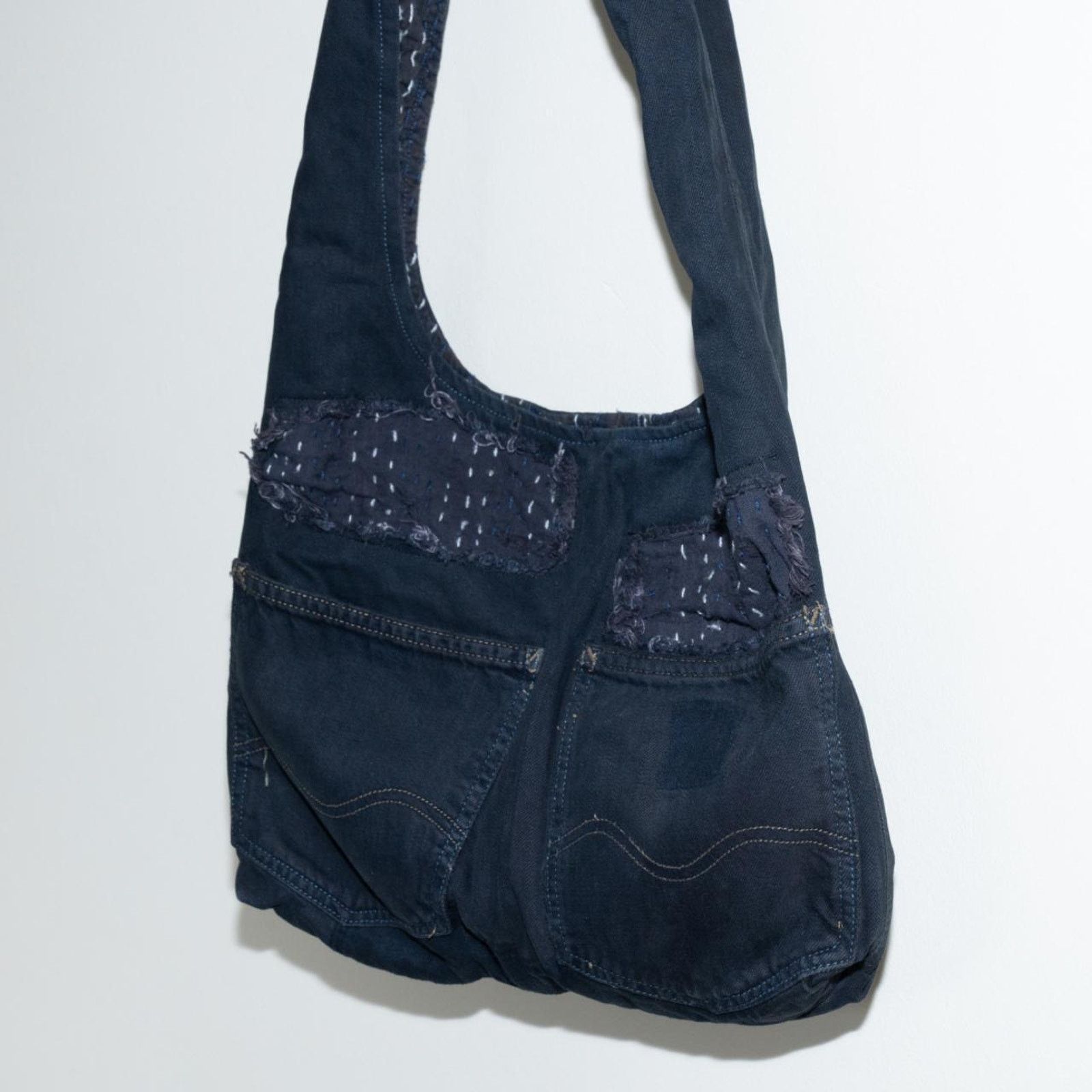 Carhartt Upcycled denim carhartt hobo bag / shoulder bag Size ONE SIZE - 5 Thumbnail
