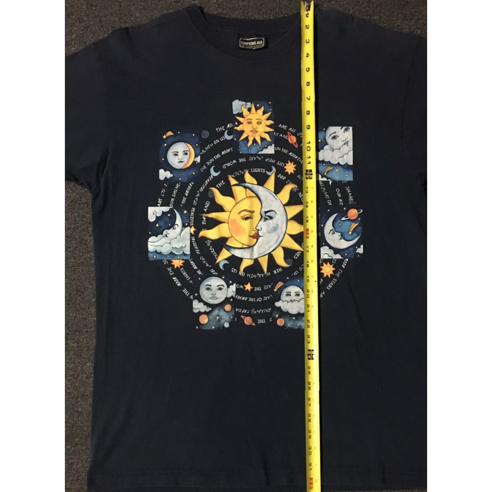 Vintage VINTAGE 90s Sun Moon Solar Eclipse Faded Shirt XL Space Blue T-Shirt Men Grunge Surf Ocean Tropical California USA 80s 90s Size US XL / EU 56 / 4 - 8 Thumbnail