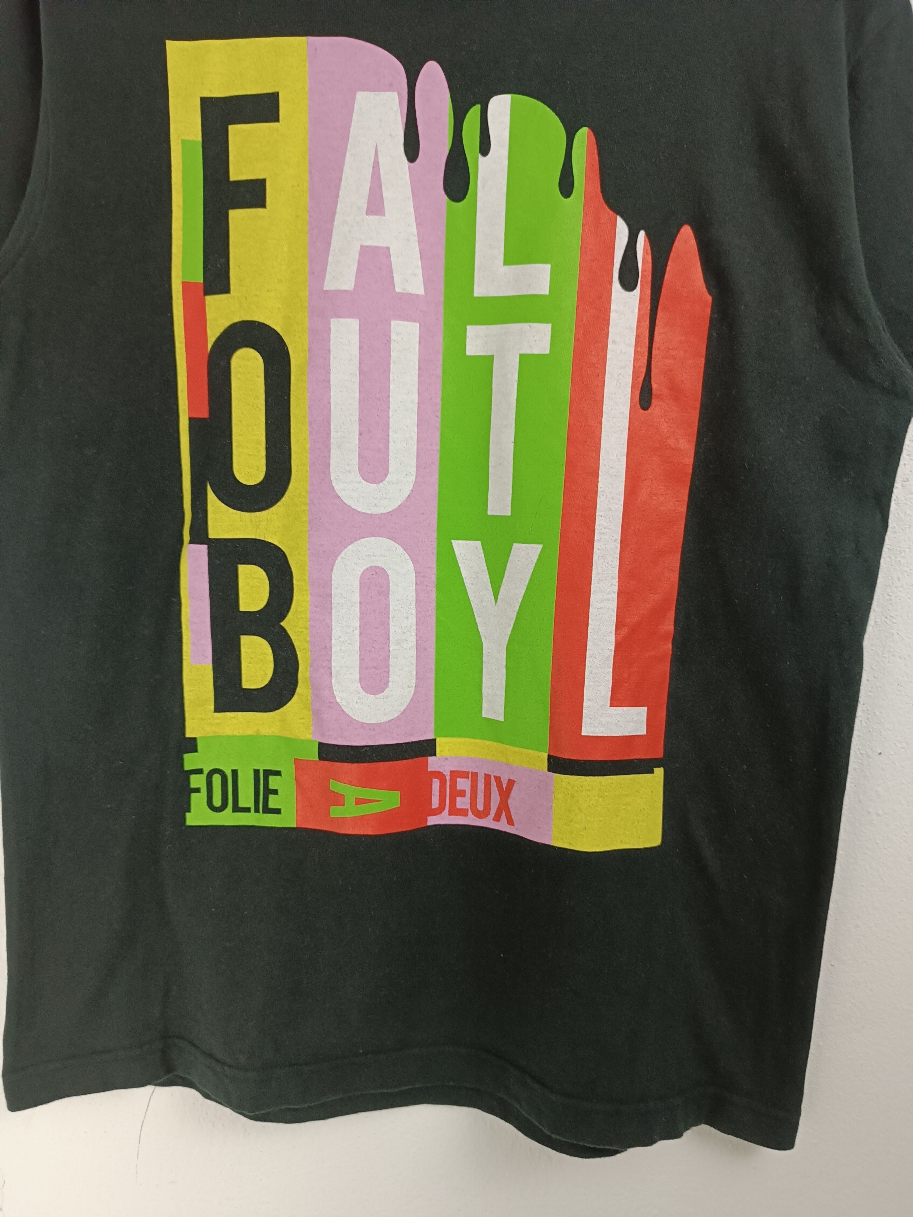 Band Tees VINTAGE Y2K FALL OUT BOY FOLIE A DEUX EMO GOTH MCR ERA Size US M / EU 48-50 / 2 - 5 Thumbnail