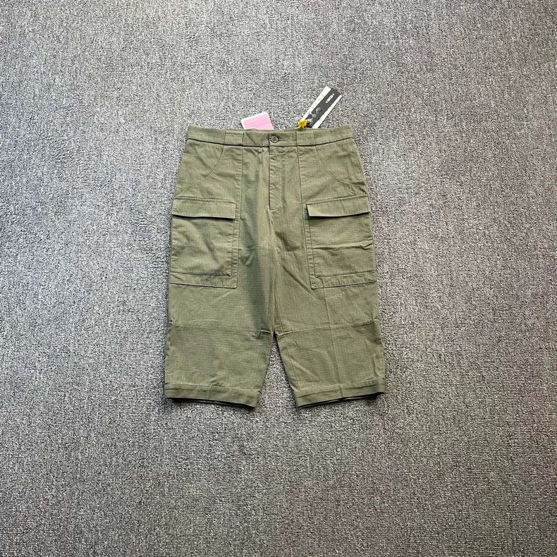 Gucci Gucci The North Face co-branded army green workwear shorts Size US 32 / EU 48 - 1 Thumbnail