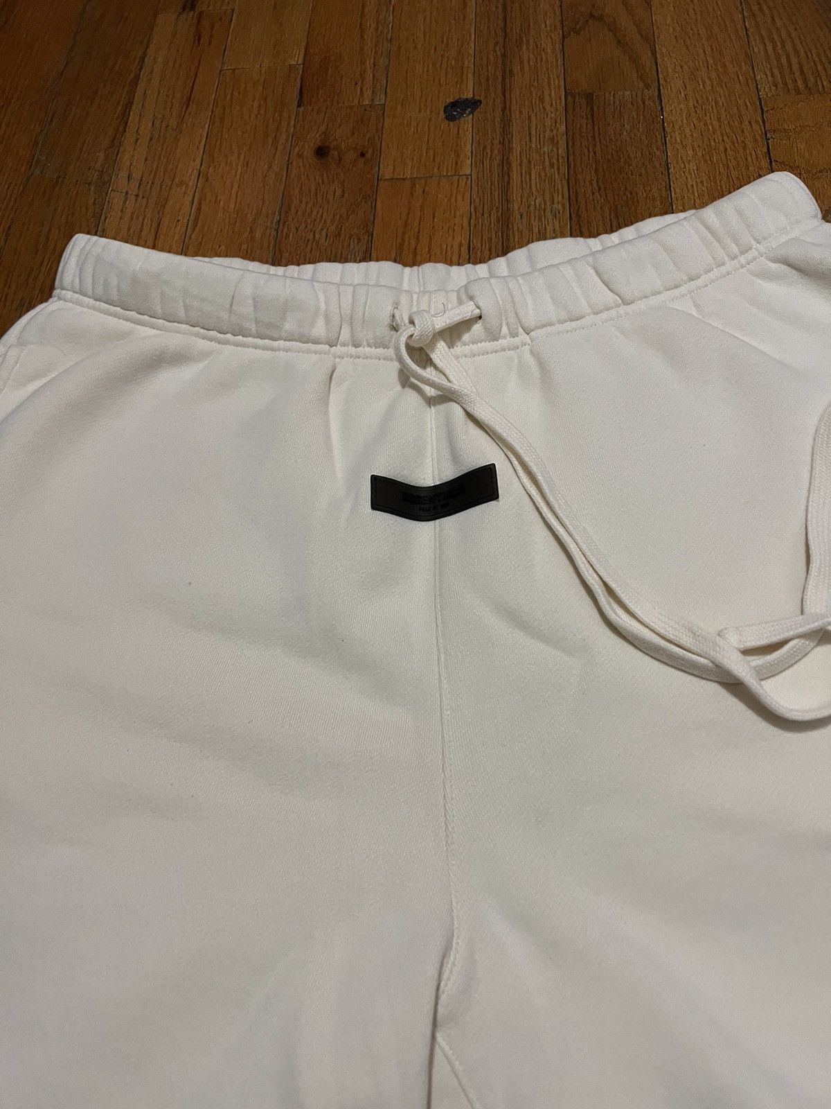 FOG Fear Of God Essentials Egg Shell Shorts Size L Size US 34 / EU 50 - 3 Thumbnail