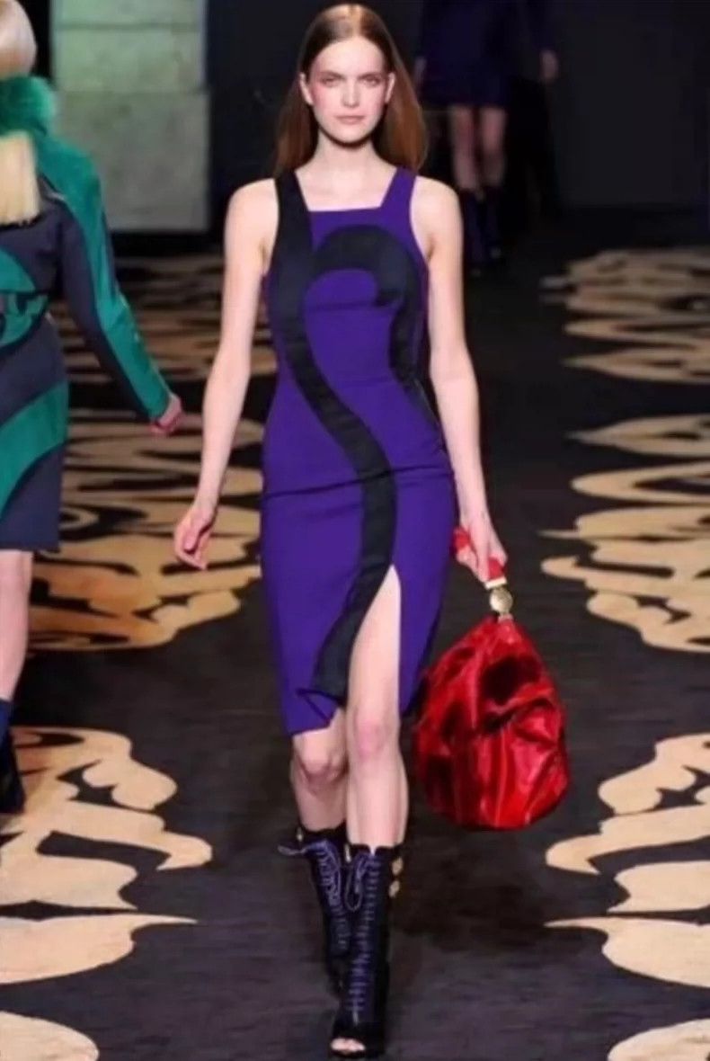 Versace Versace Romantic purple wool dress Size M / US 6-8 / IT 42-44 - 1 Thumbnail