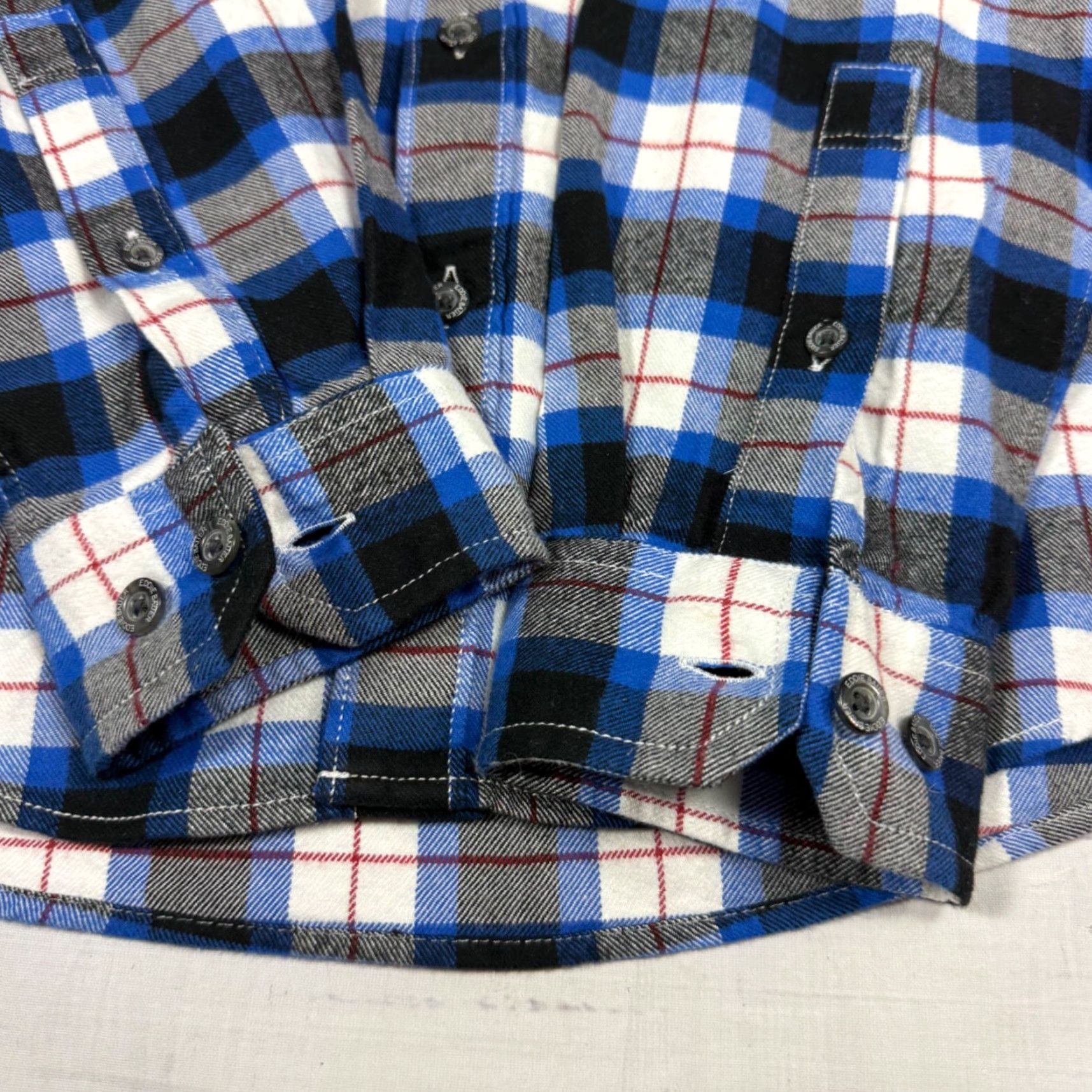 Eddie Bauer Eddie Bauer Mens Button-Up Flannel Shirt M Blue Plaid 100% Cotton Long Sleeve Regular Size Size US M / EU 48-50 / 2 - 6 Thumbnail