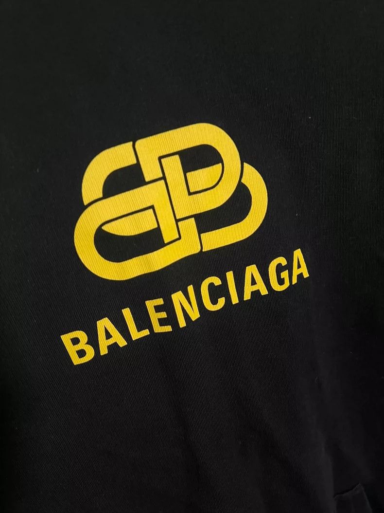 Balenciaga Balenciaga Black and yellow buckle logo hooded sweatshirt Size US S / EU 44-46 / 1 - 3 Thumbnail
