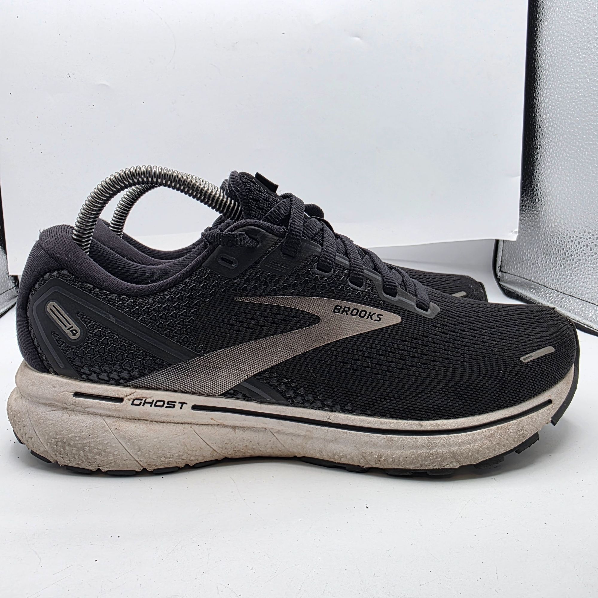 Brooks Brooks Ghost 14 Womens Size 10 Black White Athletic Shoes Ru Size US 10 / IT 40 - 12 Thumbnail