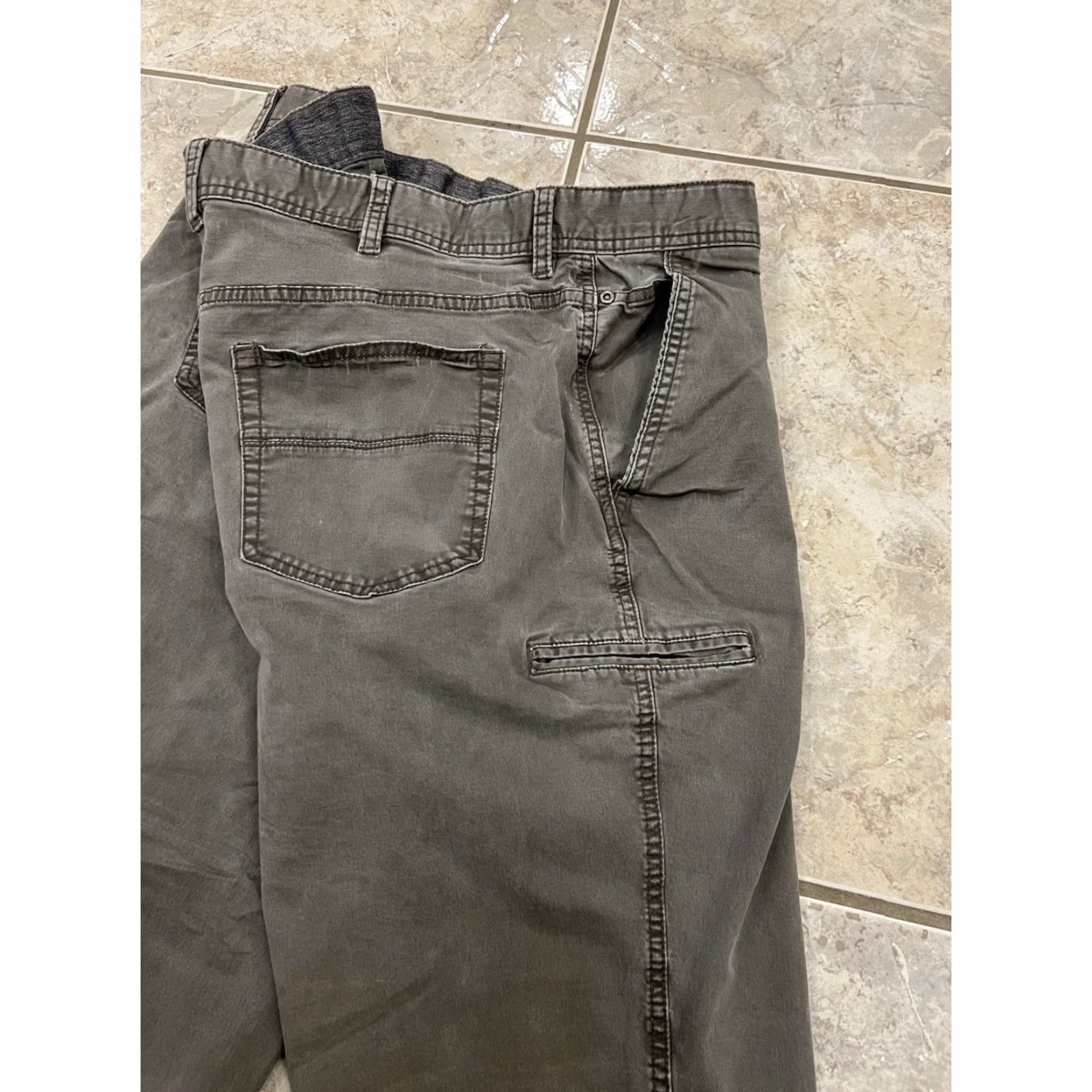 Weatherproof VINTAGE Weatherproof Mens 40X30 Pants Straight Leg Chino Dark Olive Green Cotton Blend Stretch casual Workwear Size US 40 / EU 56 - 4 Thumbnail