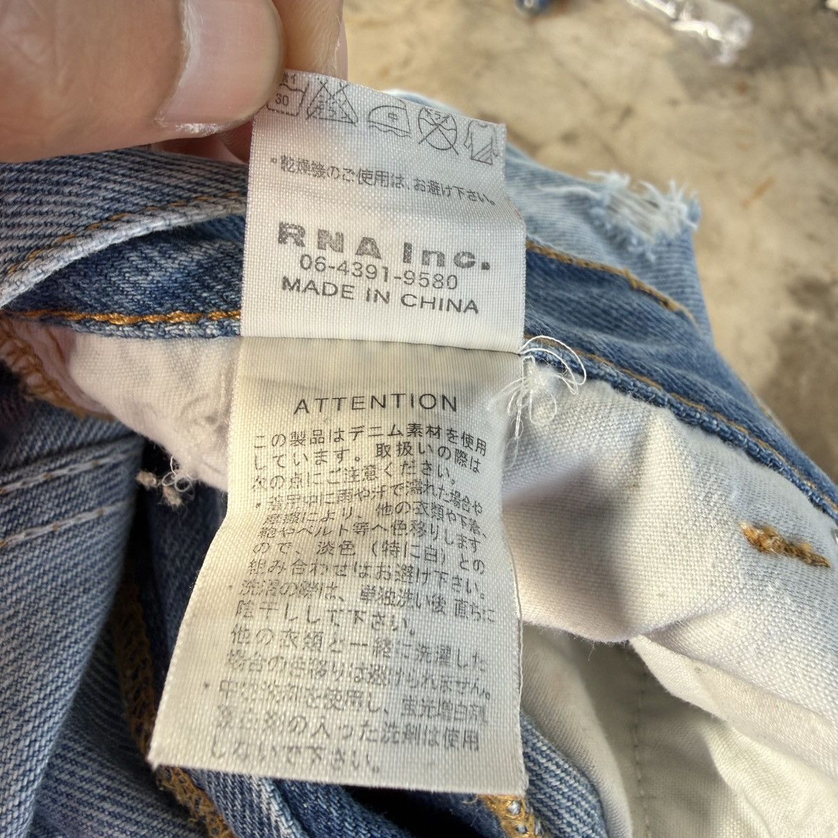 Japanese Brand W30x26.5 Vintage RNA INC ButtonFly Distressed Denim Jean Size US 30 / EU 46 - 15 Thumbnail