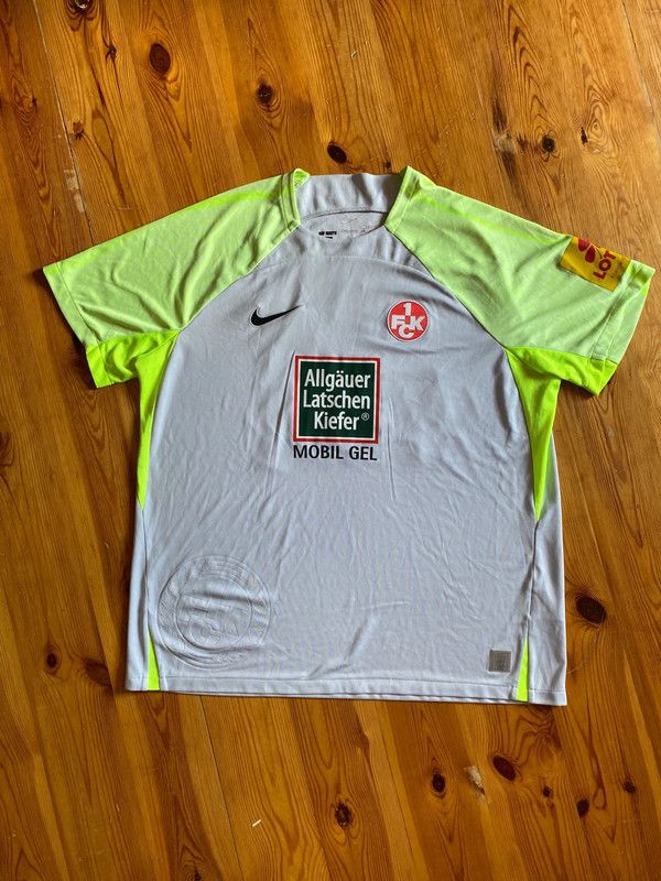 Nike Football shirt Kaiserslautern Size US XXL / EU 58 / 5 - 1 Thumbnail