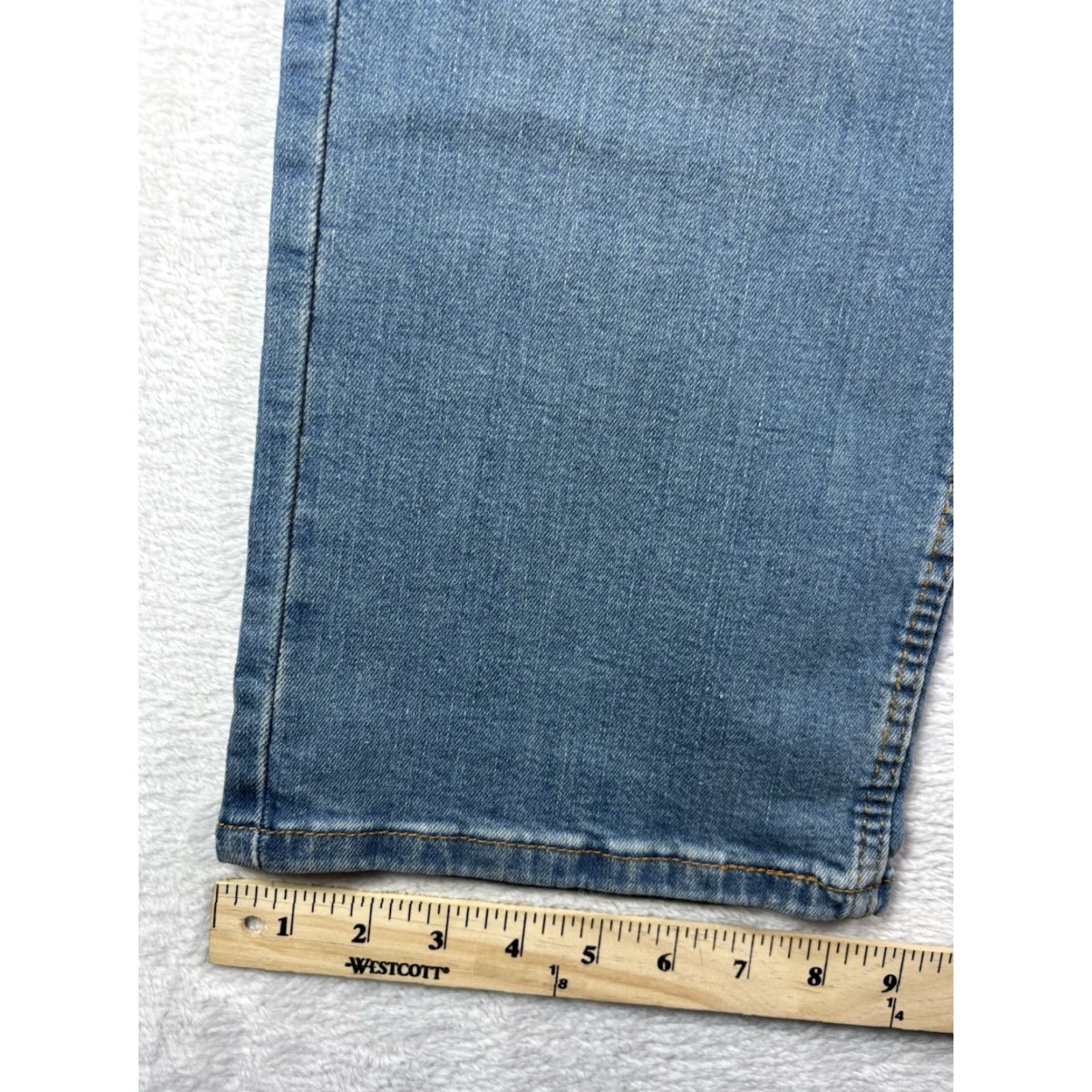Levi's VINTAGE not? No. Levi’s 514 Jeans Men’s Stretch Straight Fit Denim 38x30 NEW WITH TAGS Jeans Size US 38 / EU 54 - 5 Thumbnail