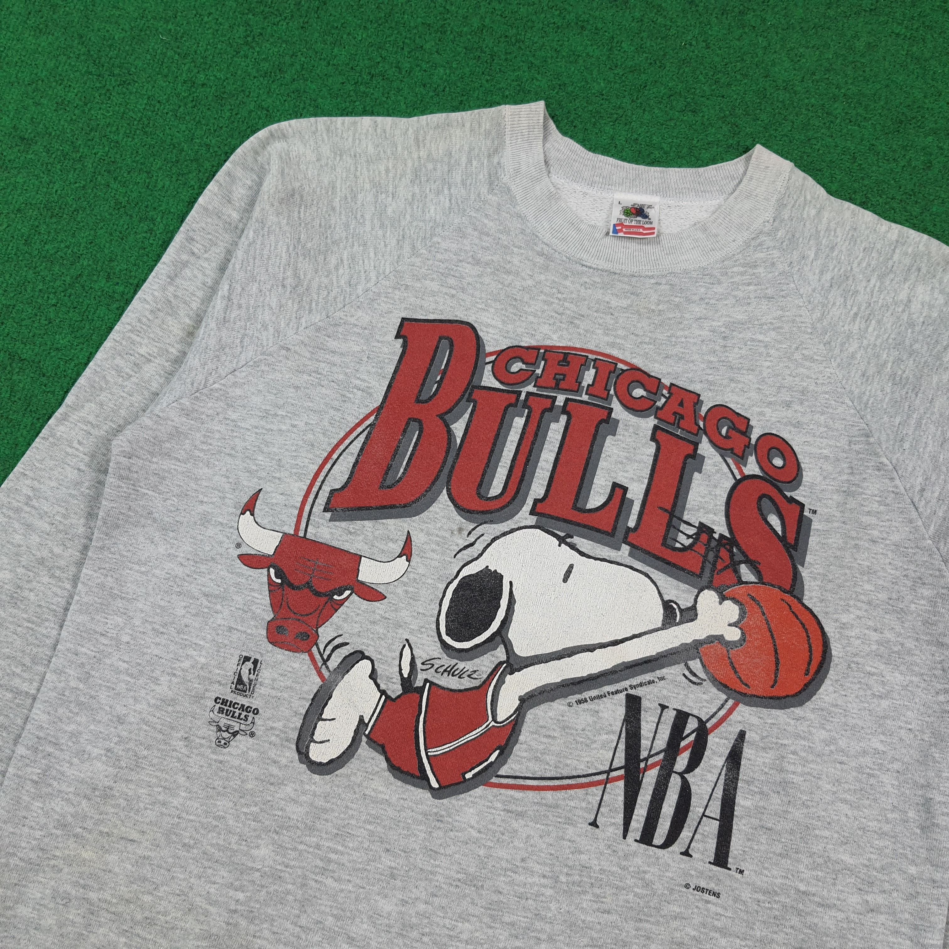 NBA Vintage 90s Chicago Bulls Snoopy Basketball Pullover C292N13 Size US M / EU 48-50 / 2 - 2 Thumbnail