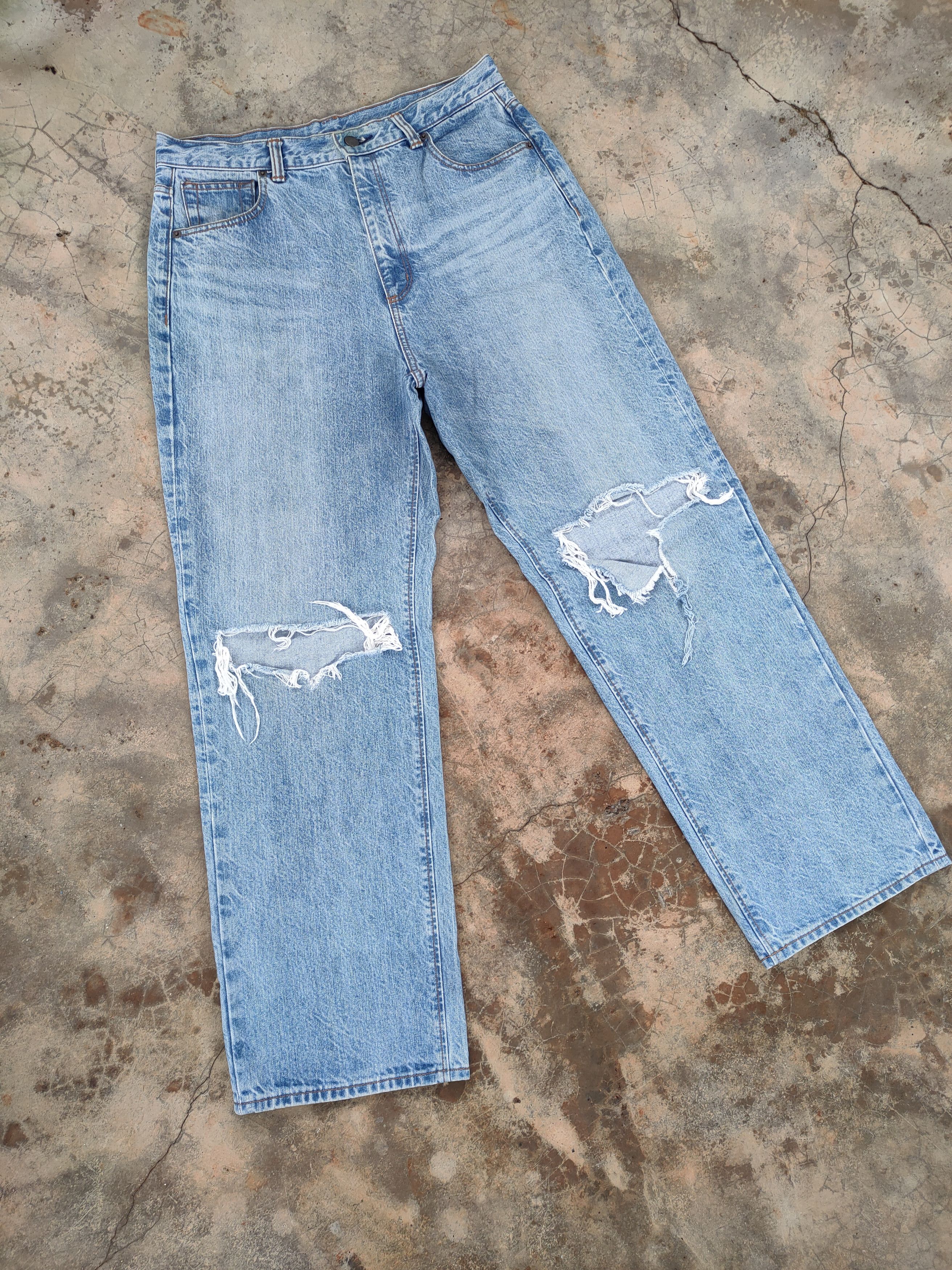 GU × Jean VINTAGE GU FADED DISTRESSED JEANS DENIM PANTS Size US 33 - 2 Thumbnail