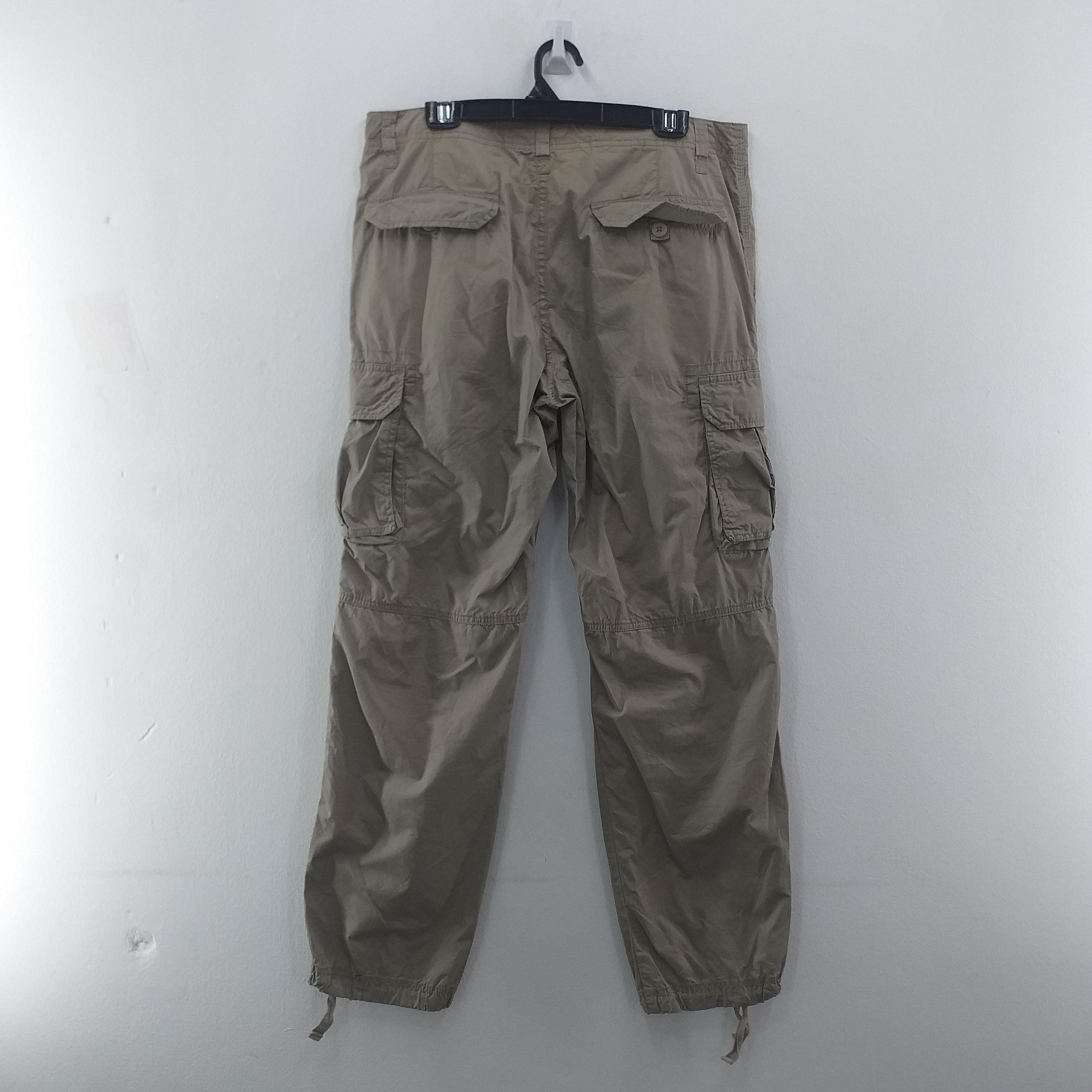 Japanese Brand Uniqlo Japanese Brand Cargo Pocket Pants 35 x 32 CP030 Size US 35 - 2 Thumbnail