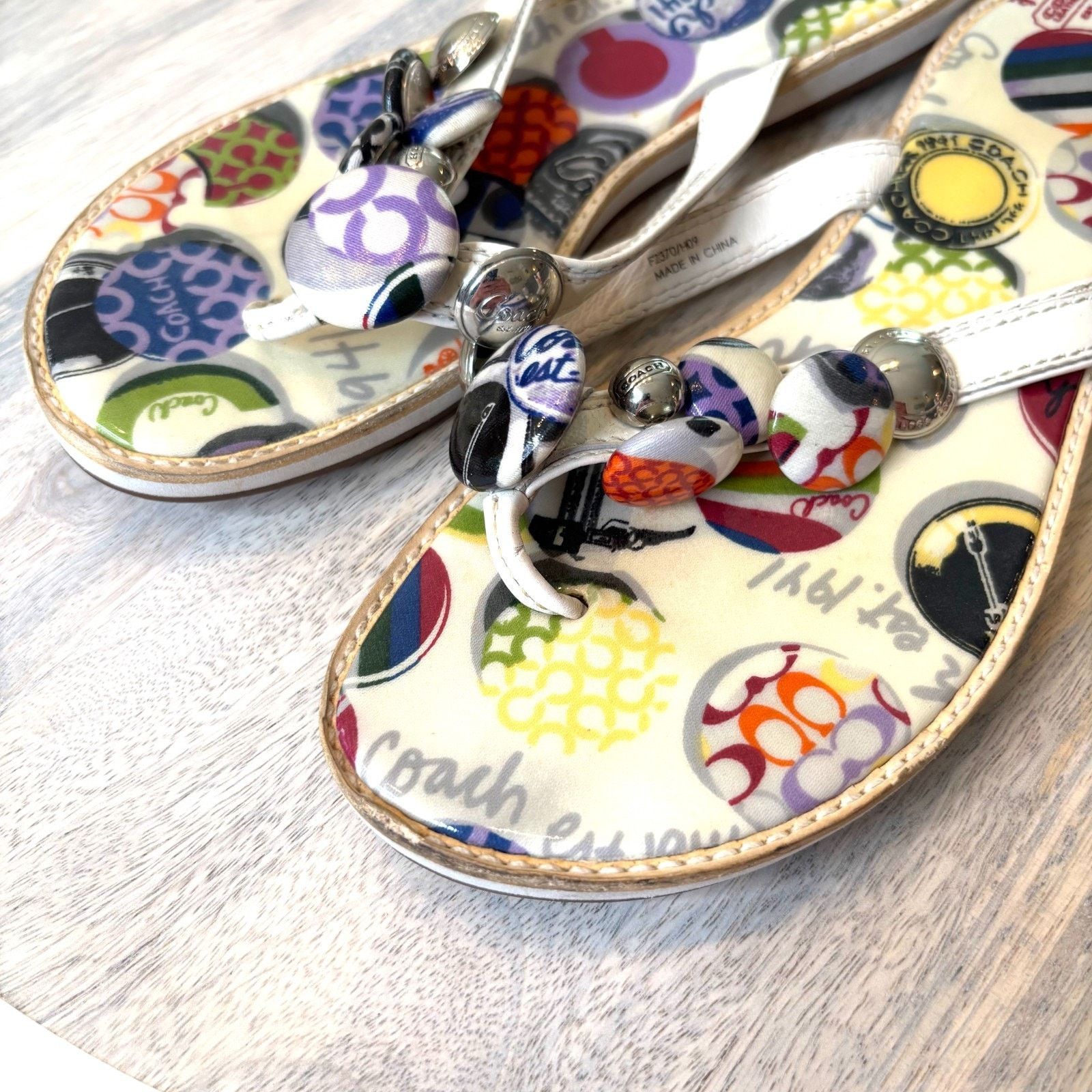 Coach Coach Jelly Poppy Sandals Multicolor Beads Thongs Size 6B Size US 6 / IT 36 - 5 Thumbnail