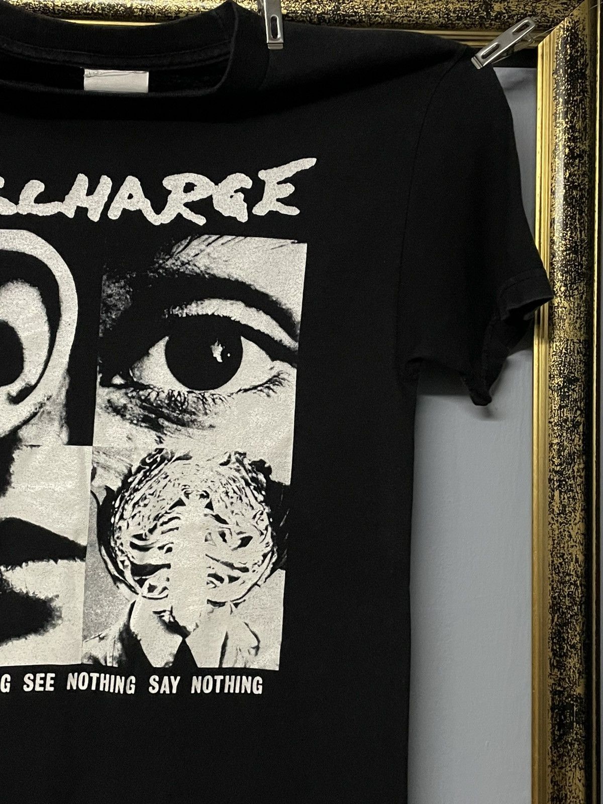 Band Tees Vintage Original Band Discharge Anarcho-Punk Cover Album Tee Size US S / EU 44-46 / 1 - 6 Thumbnail