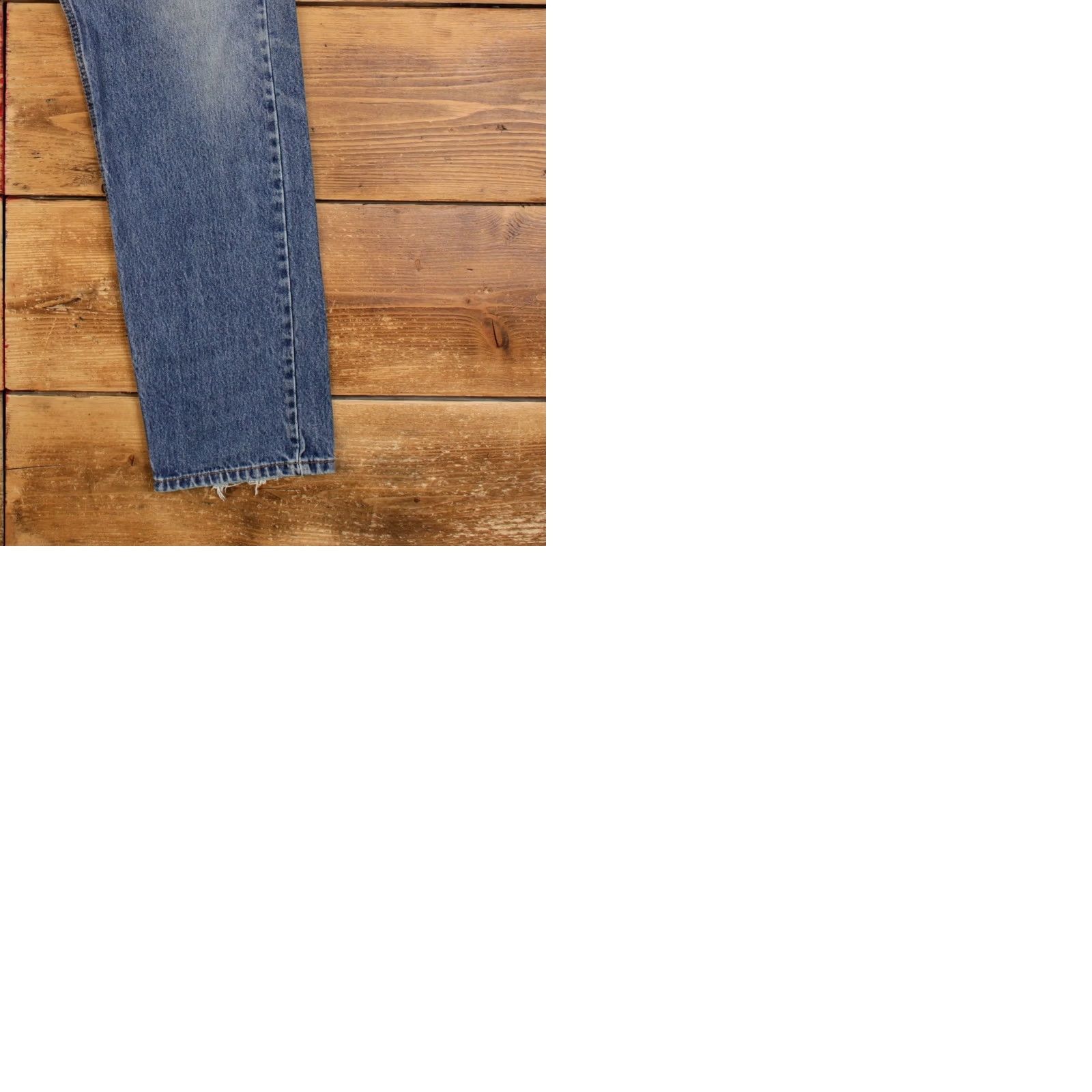Denime VINTAGE Levis 501 Jeans 36x32 Blue Regular Straight Button Denim Medium Stonewash 90s USA Mens Size US 36 / EU 52 - 9 Thumbnail