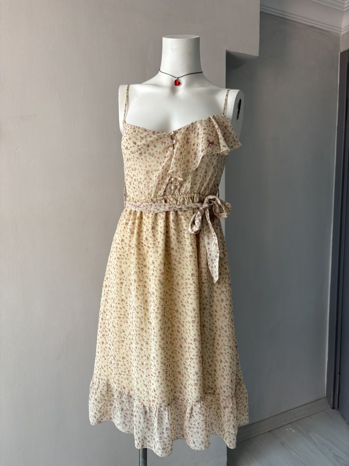 Vintage Guess dress Size M / US 6-8 / IT 42-44 - 13 Thumbnail