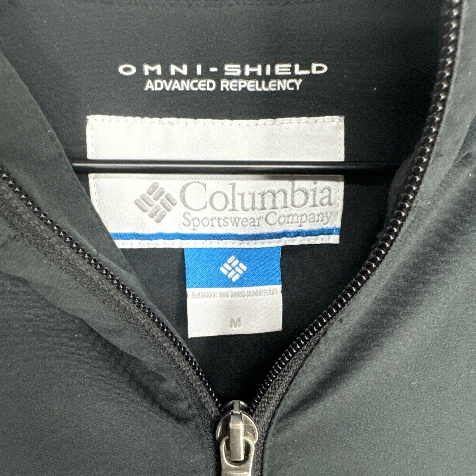 Columbia Columbia Omni Shield Women Medium Zip Up Nylon Hooded Jacket Size S / US 4 / IT 40 - 2 Thumbnail