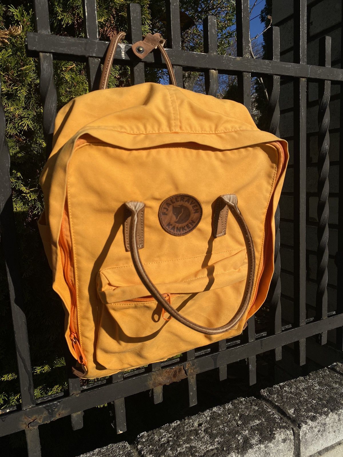 Fjallraven × Vintage Vintage Backpack Fjallraven Kanken No.2 Laptop 15 Acorn Size ONE SIZE - 5 Thumbnail