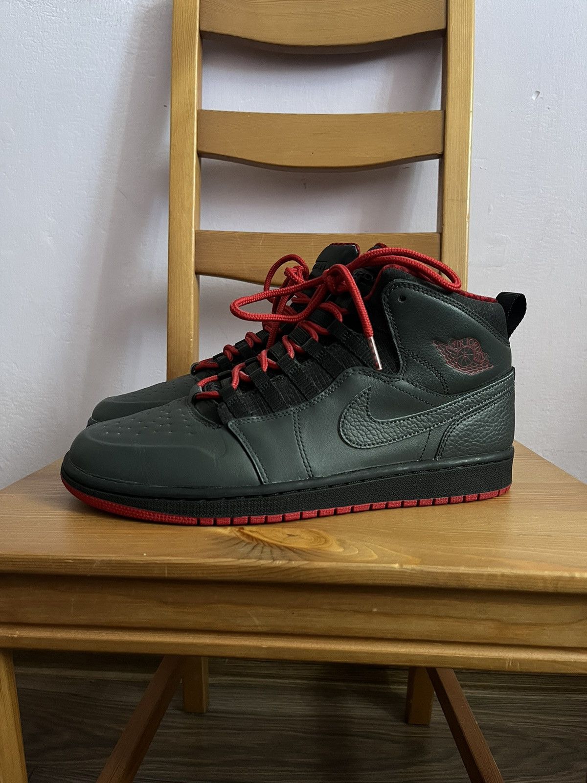 Nike Air Jordan Retro '94 Anthracite Gym Red Black
