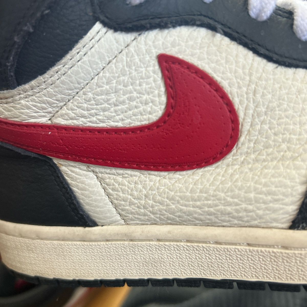 Jordan Brand × Nike Jordan 1 high “sports illustrated” Size US 11 / EU 44 - 2 Thumbnail