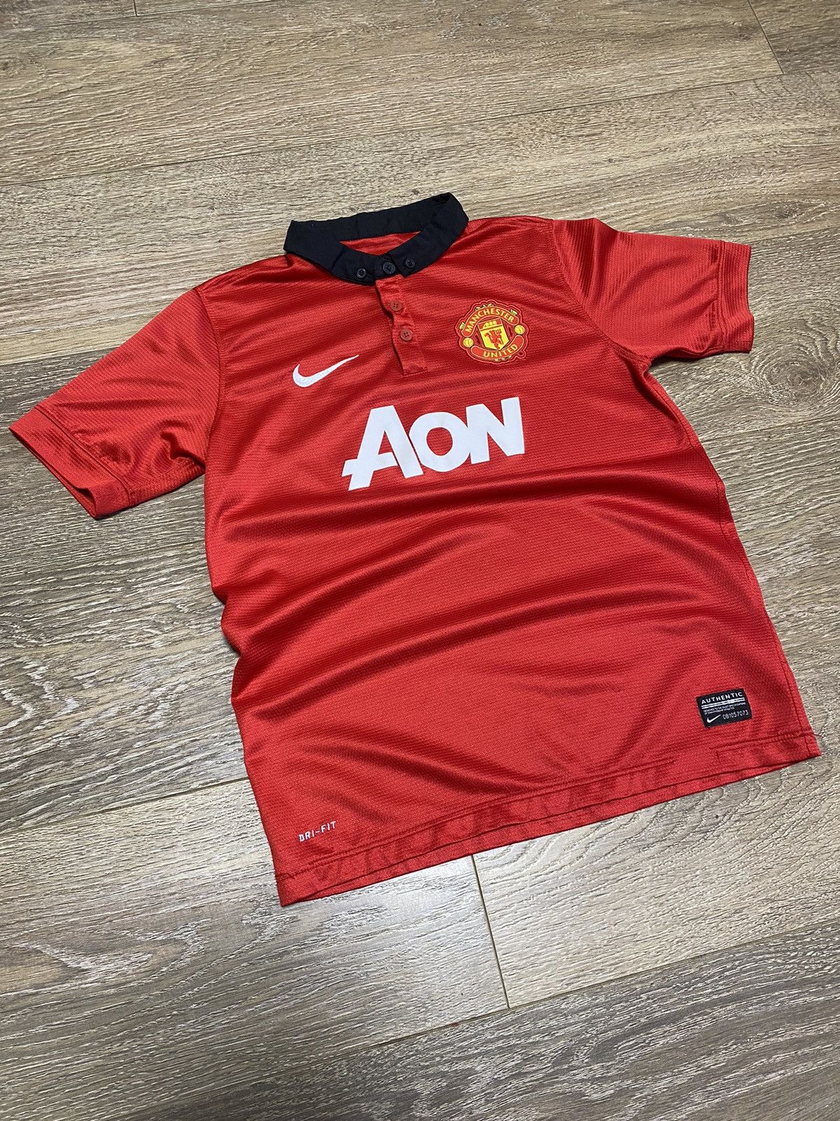 Nike Vintage Manchester United Red Jersey 13/14 Kids 12-13 years Size US M / EU 48-50 / 2 - 2 Thumbnail