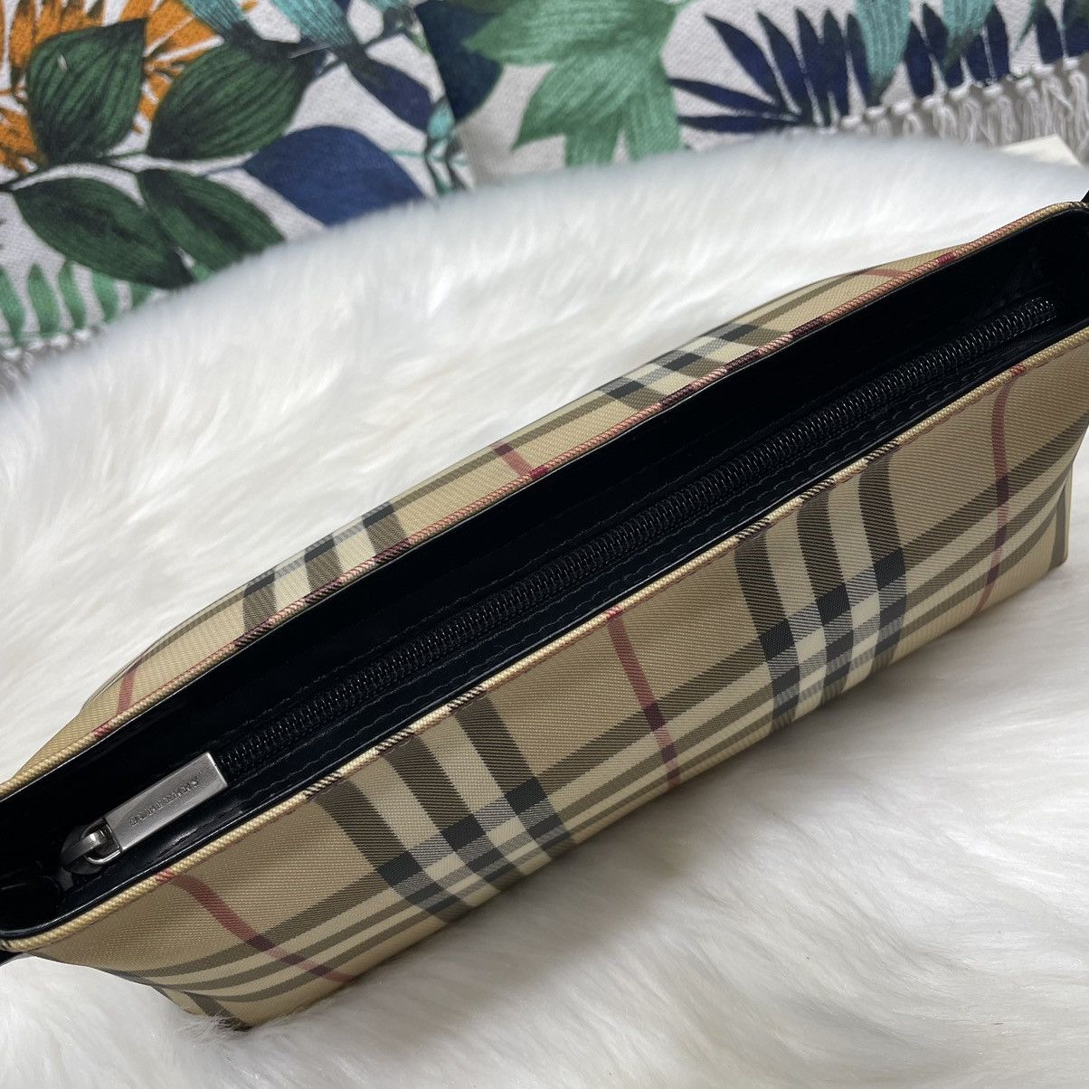 Authentic Vintage BURBERRY Nova Check Shoulder Bag