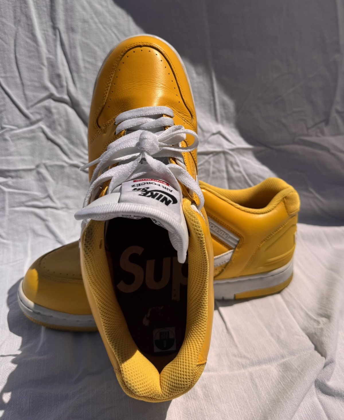 Nike × Supreme 2017 Nike x Supreme Air Force 2 Yellow Size US 9 / EU 42 - 6 Thumbnail