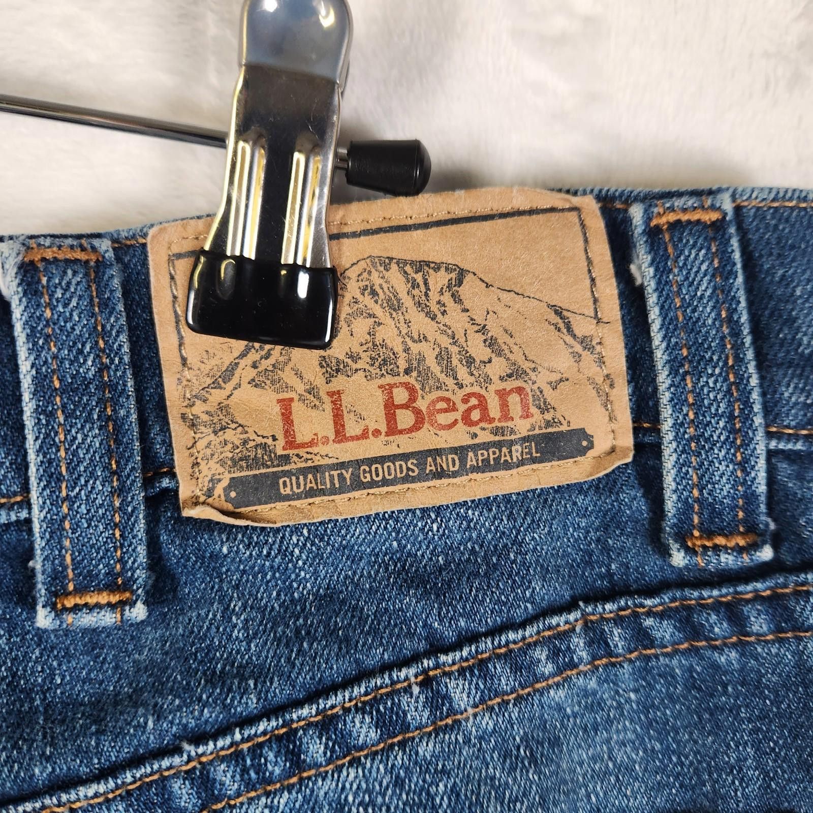 L.L. Bean LL Bean Natural Fit Blue Jeans Cotton Size 34x34 Size US 34 / EU 50 - 7 Thumbnail