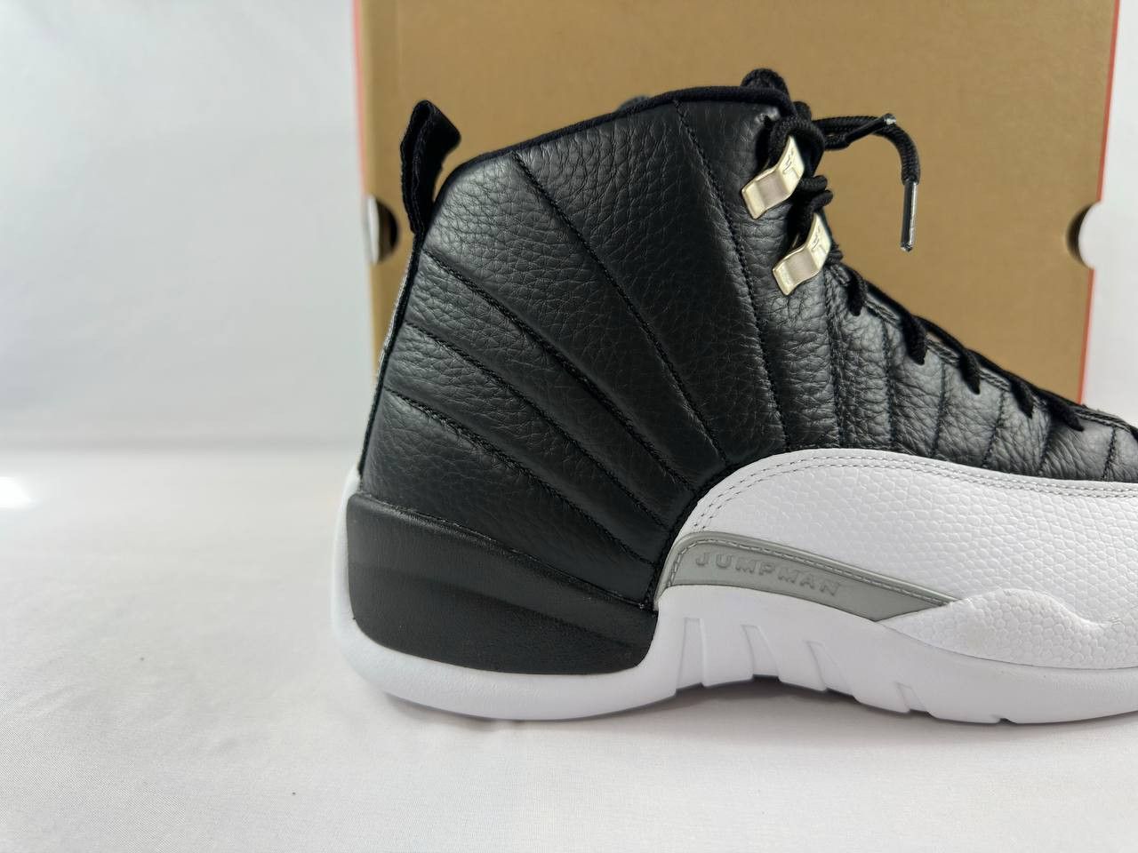 Nike Nike Air Jordan 12 Retro 'Playoff' 2022 CT8013-006 Size US 12 / EU 45 - 2 Thumbnail