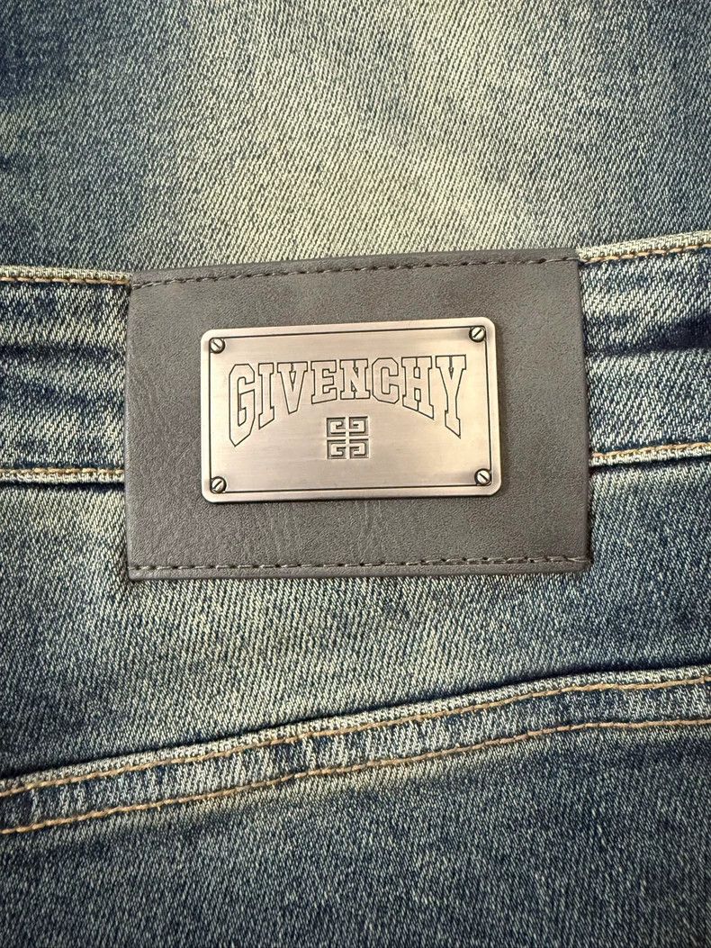 Givenchy Givenchy SizeL Blue Jeans Size US 30 / EU 46 - 4 Thumbnail